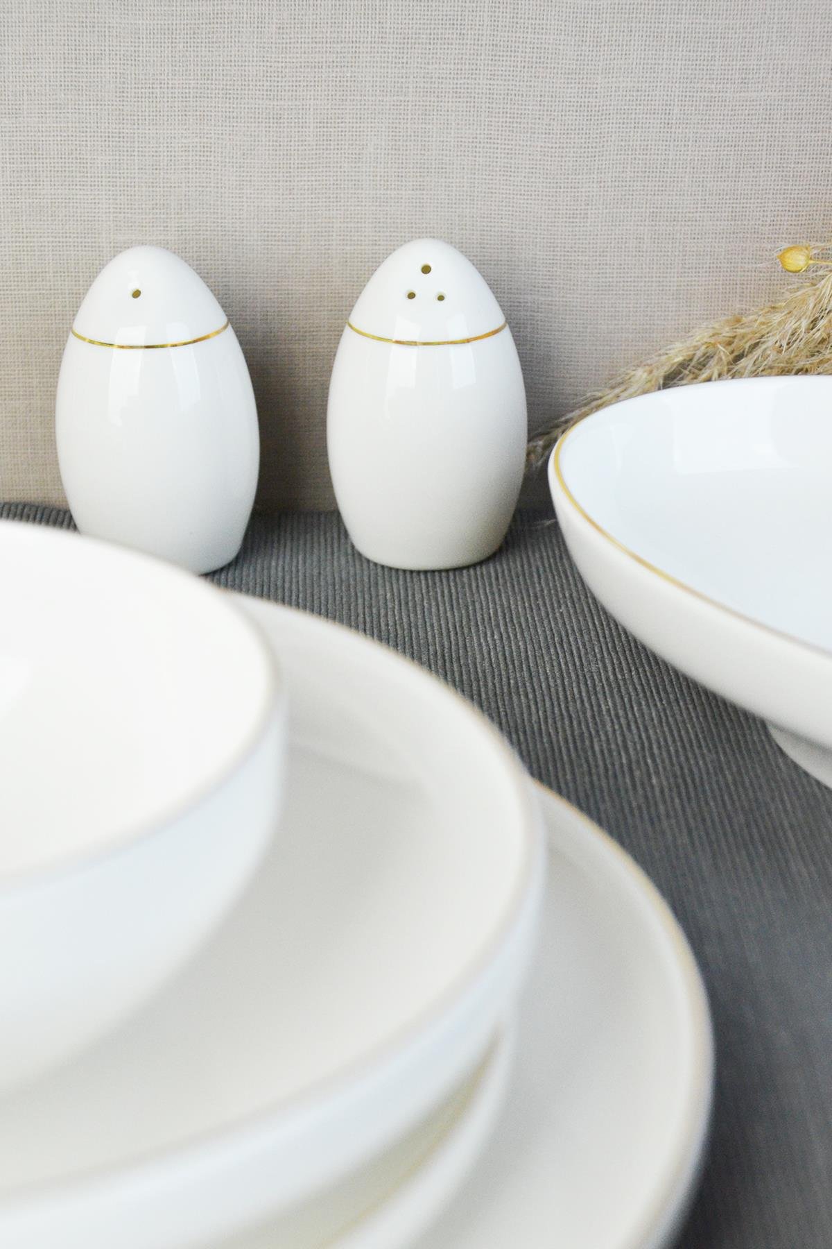 PAÇİ-CLODİA 55 PARÇA ALTIN YALDIZLI YEMEK TAKIMI