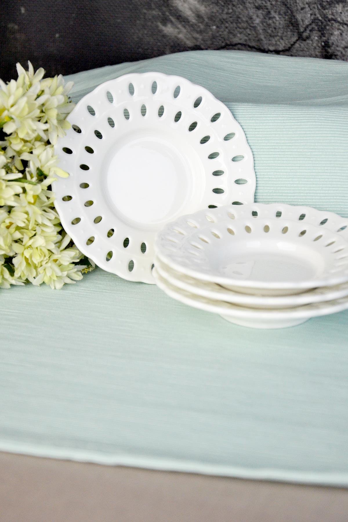 PAÇİ-DANTEL MOTİFLİ 72'Lİ ÇAY TABAĞI