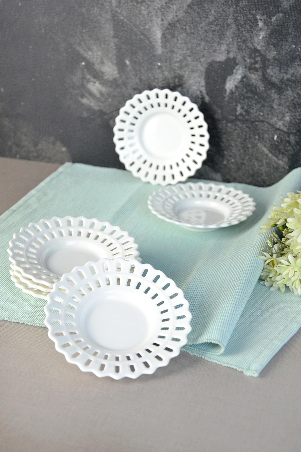 PAÇİ-DANTEL MOTİFLİ 72'Lİ ÇAY TABAĞI