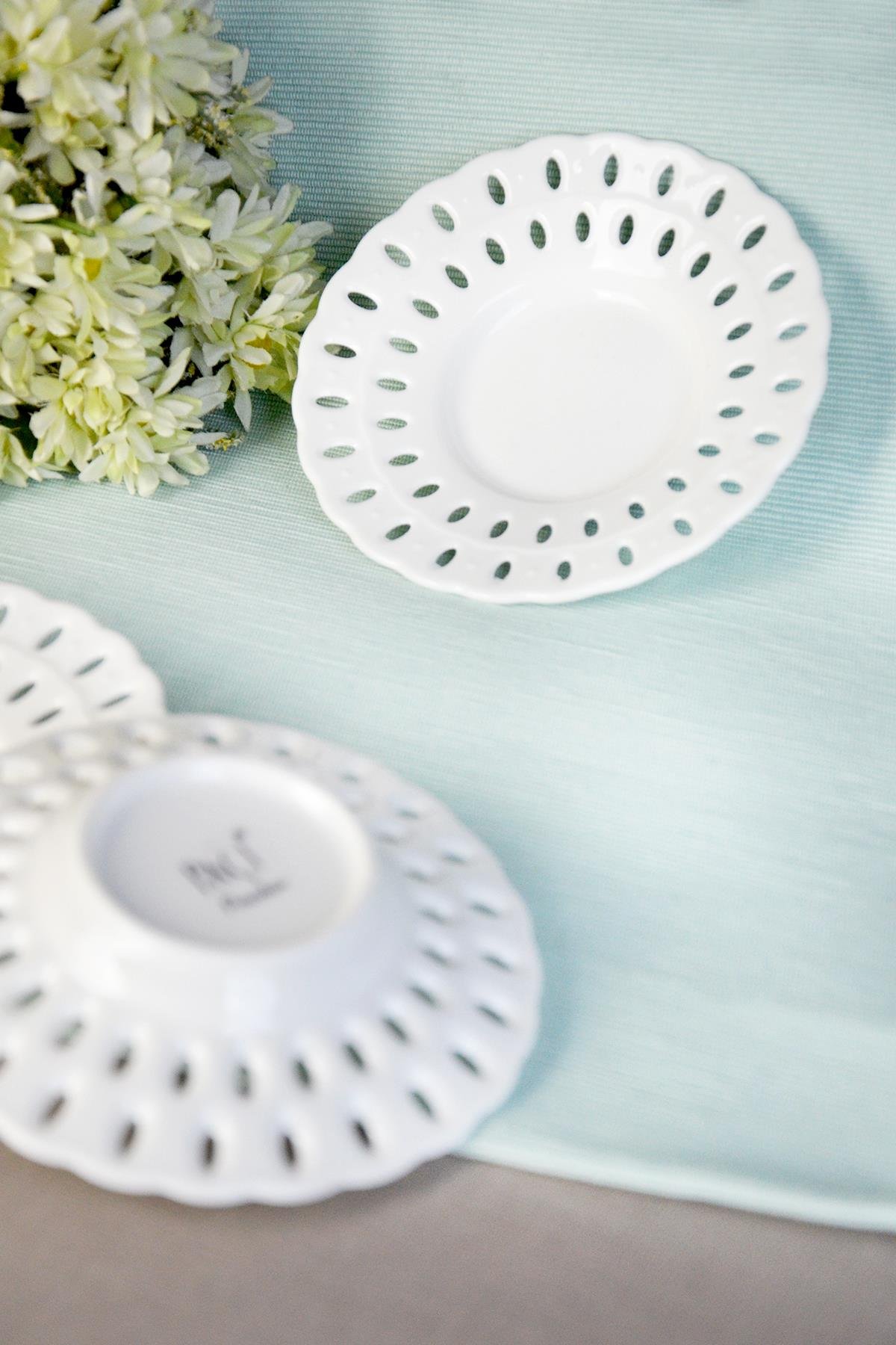 PAÇİ-DANTEL MOTİFLİ 72'Lİ ÇAY TABAĞI