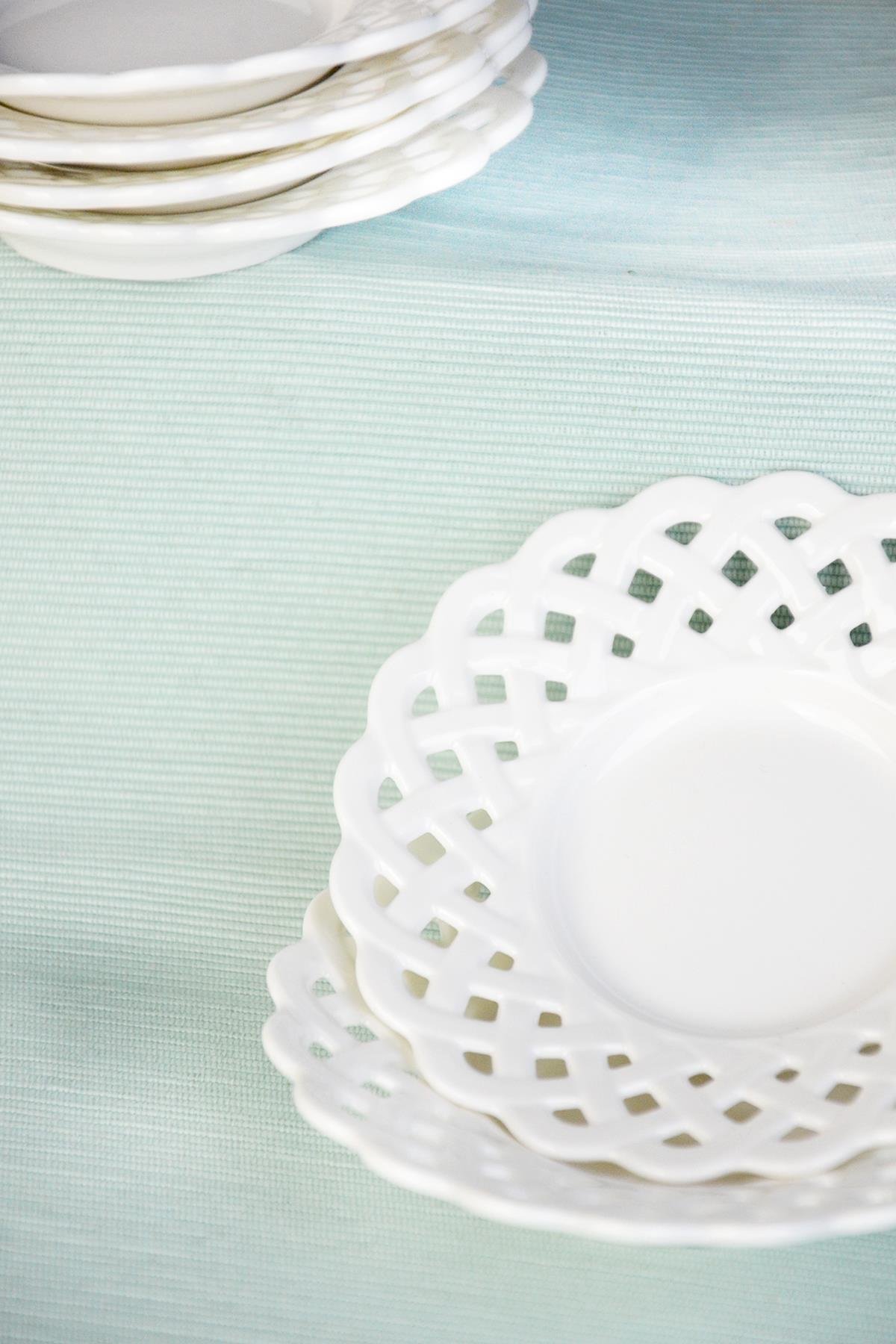 PAÇİ-DANTEL MOTİFLİ 72'Lİ ÇAY TABAĞI