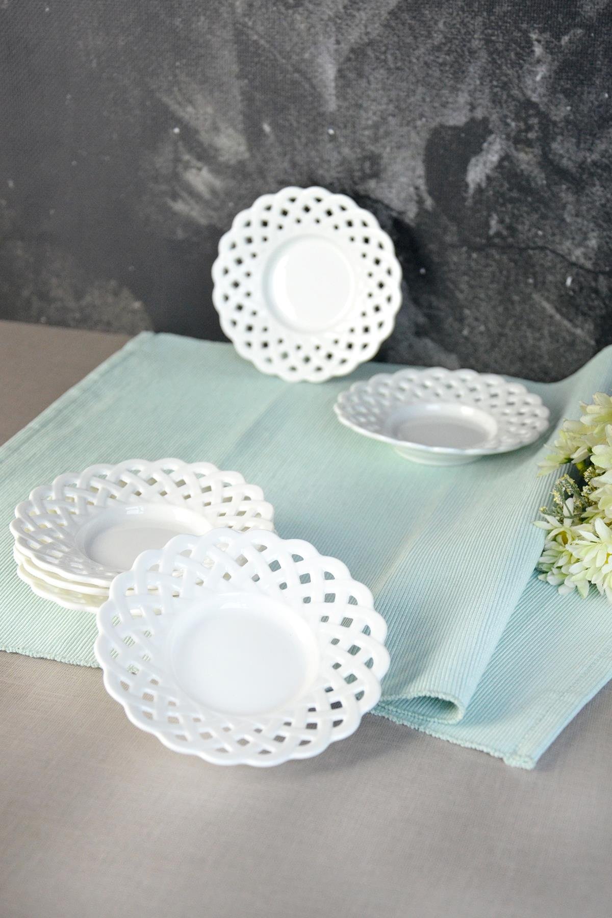 PAÇİ-DANTEL MOTİFLİ 72'Lİ ÇAY TABAĞI