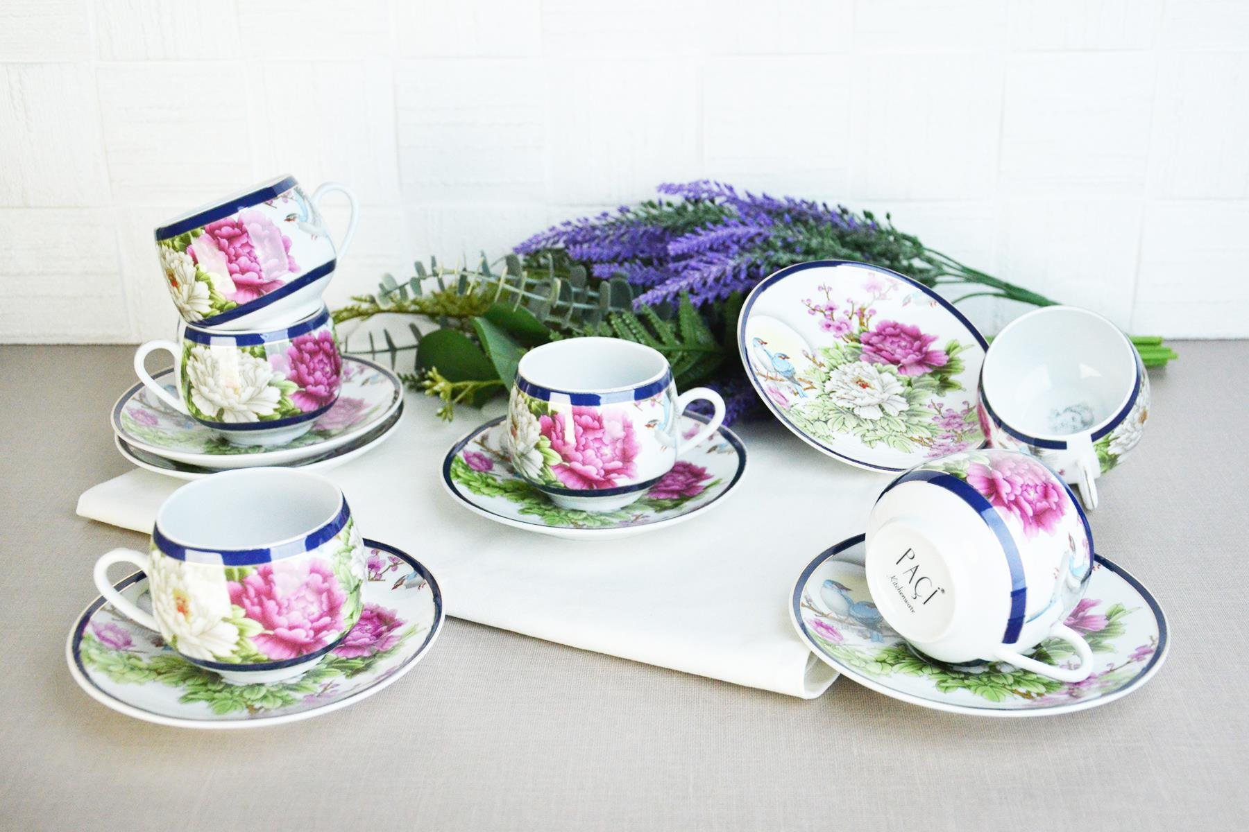 PAÇİ-GEİSHA TOMBİK ÇİÇEKLİ ÇAY FİNCANI