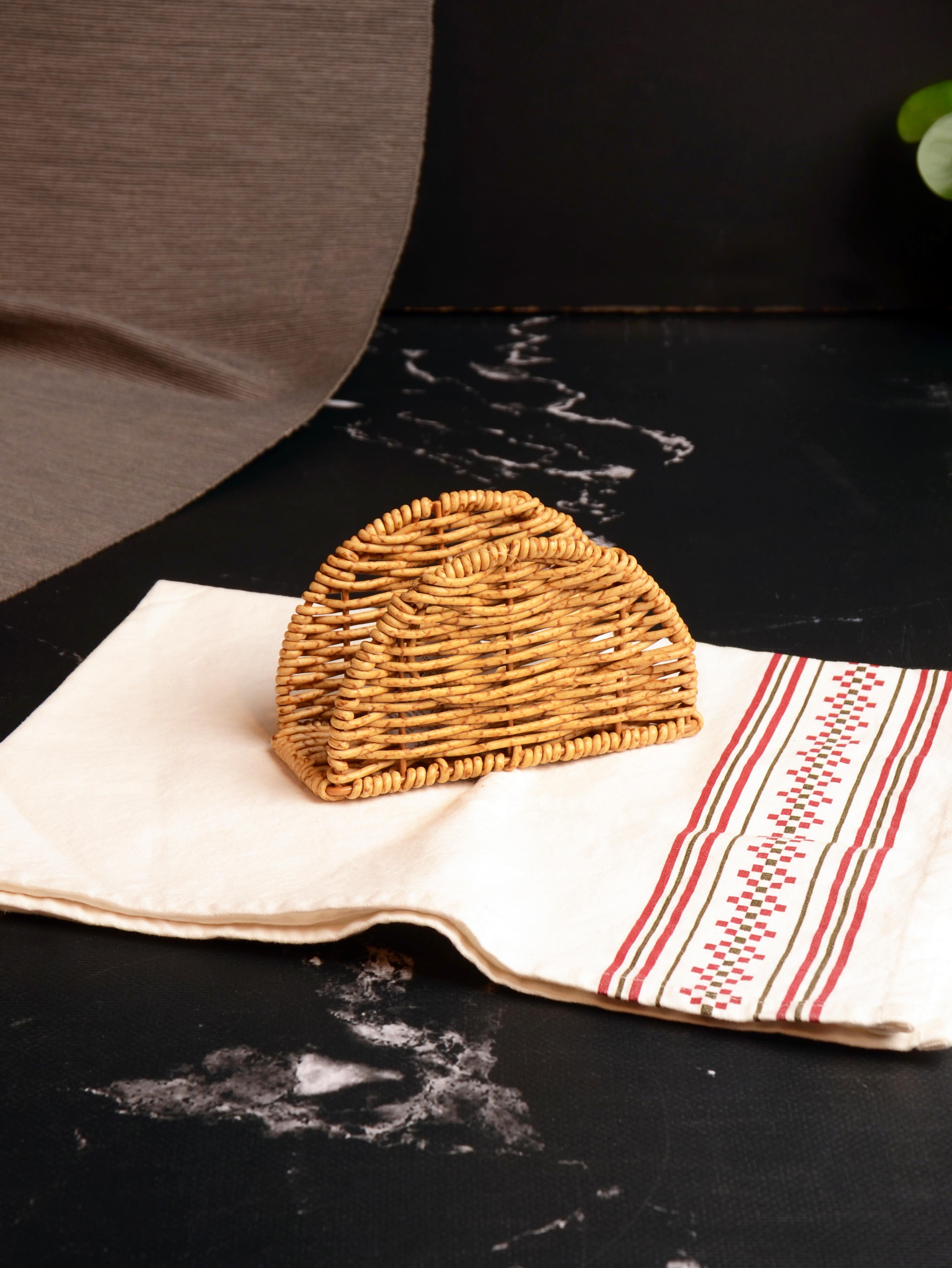 PAÇİ-HASIR PEÇETELİK