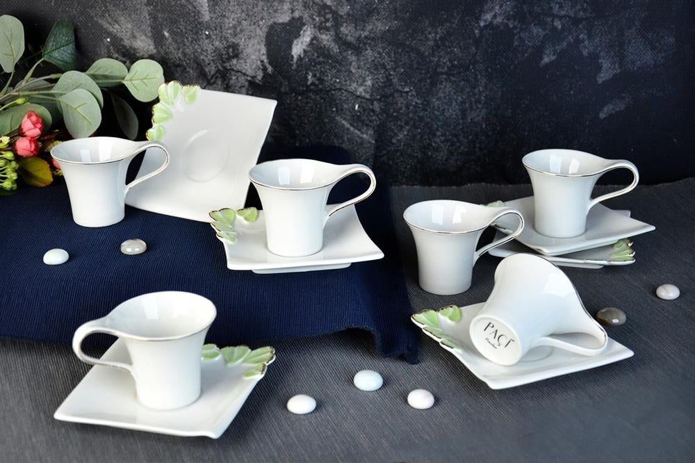 PAÇİ-RENKLİ FİGÜRLÜ KAHVE FİNCANI