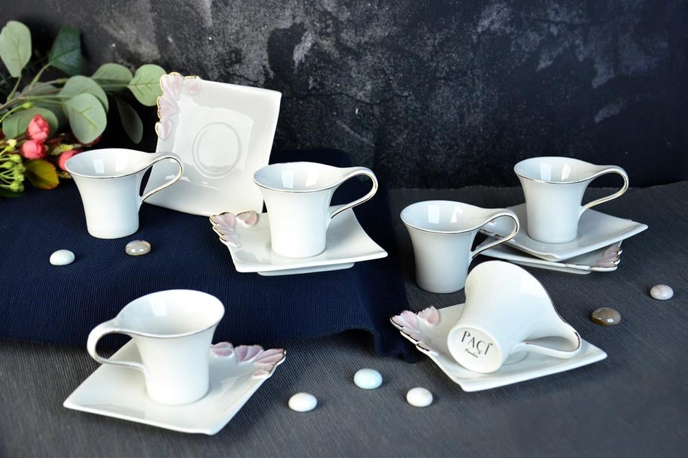 PAÇİ-RENKLİ FİGÜRLÜ KAHVE FİNCANI