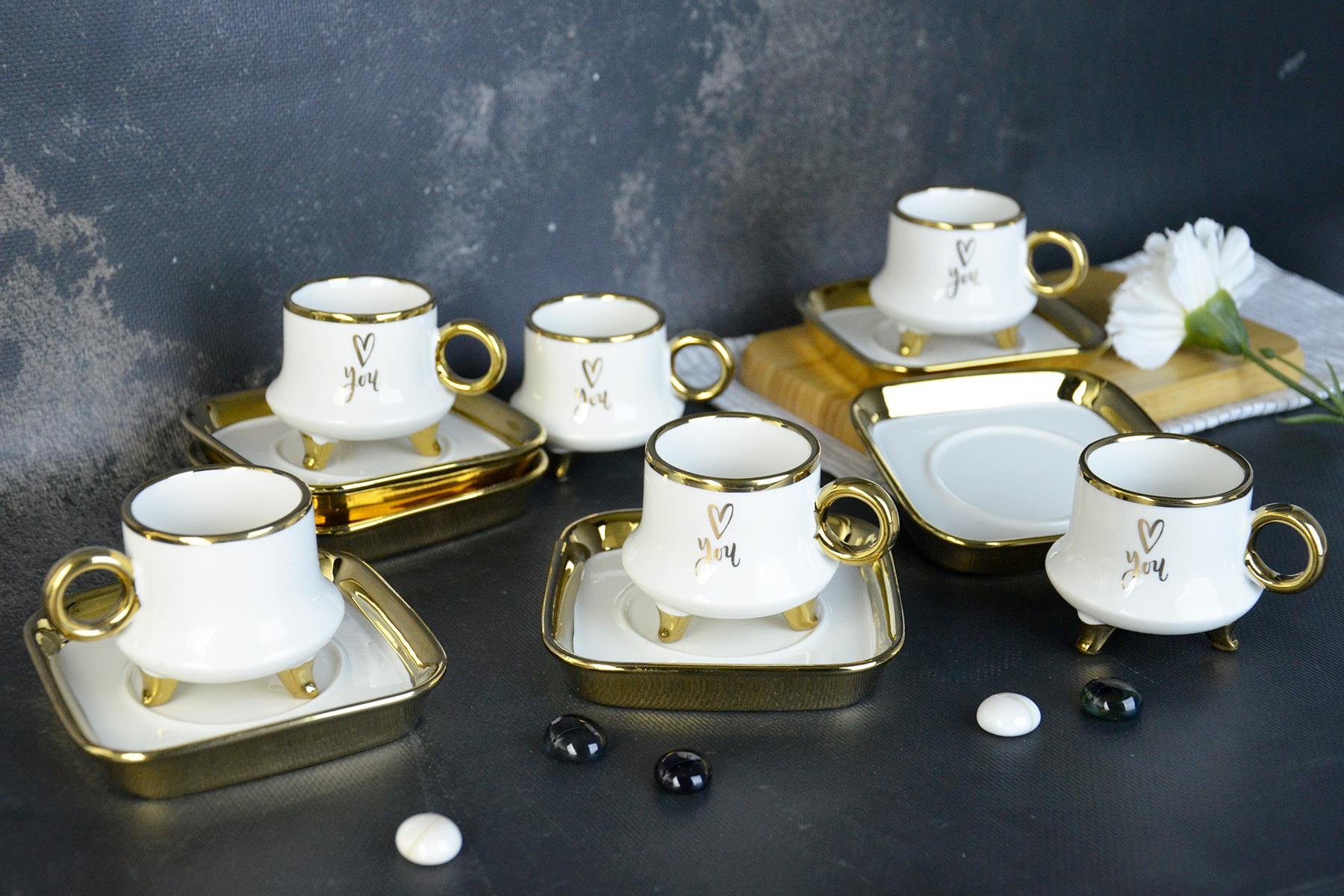 PAÇİ-RİTA BEYAZ YALDIZLI KAHVE FİNCANI