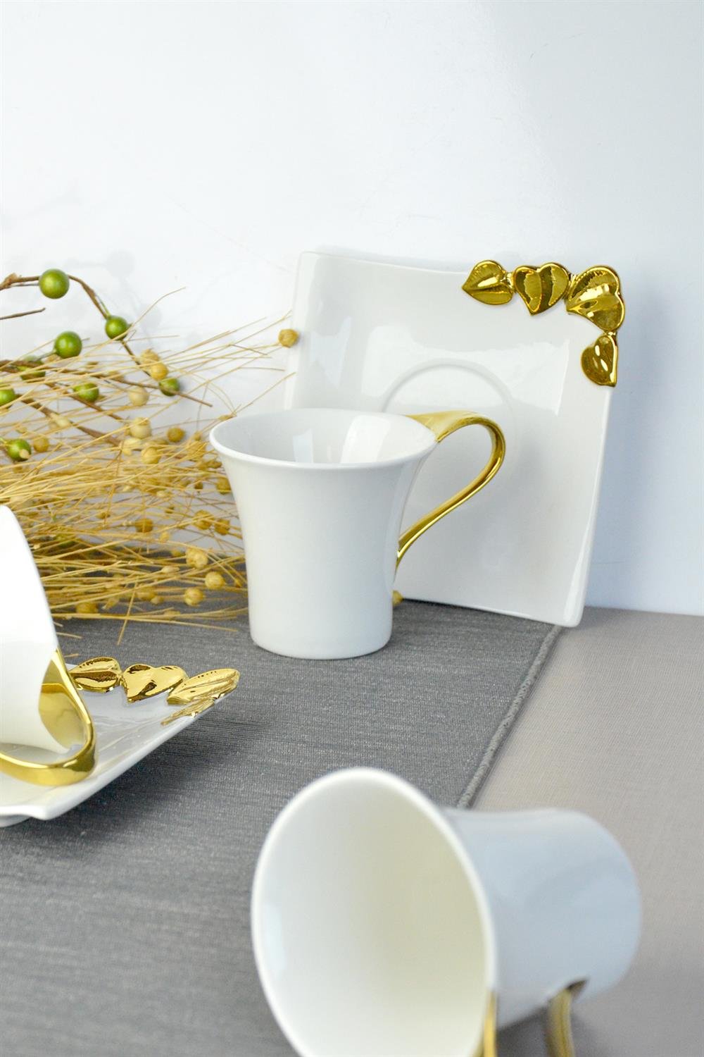 PAÇİ-YALDIZLI FİGÜRLÜ NESCAFE FİNCANI