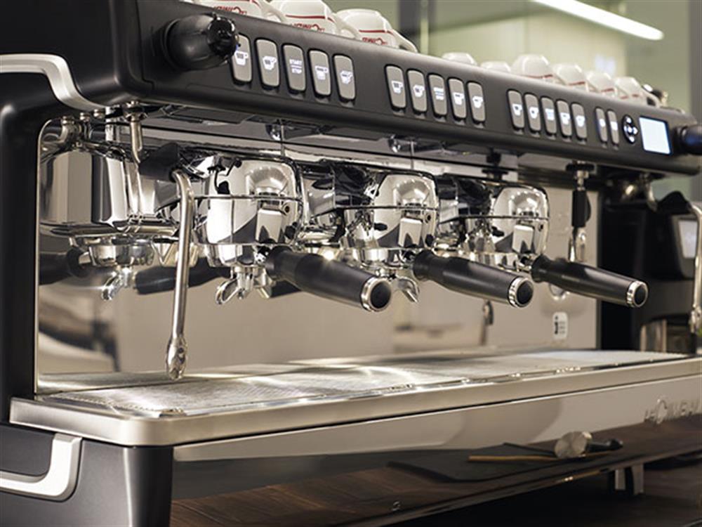 La Cimbali M26 TE DT/3 - Tam Otomatik Espresso Kahve Makinesi