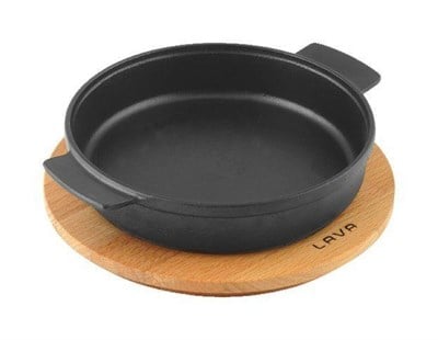 Lava Döküm   Güveç kabı ve ahşap altlık. Çap17cm.