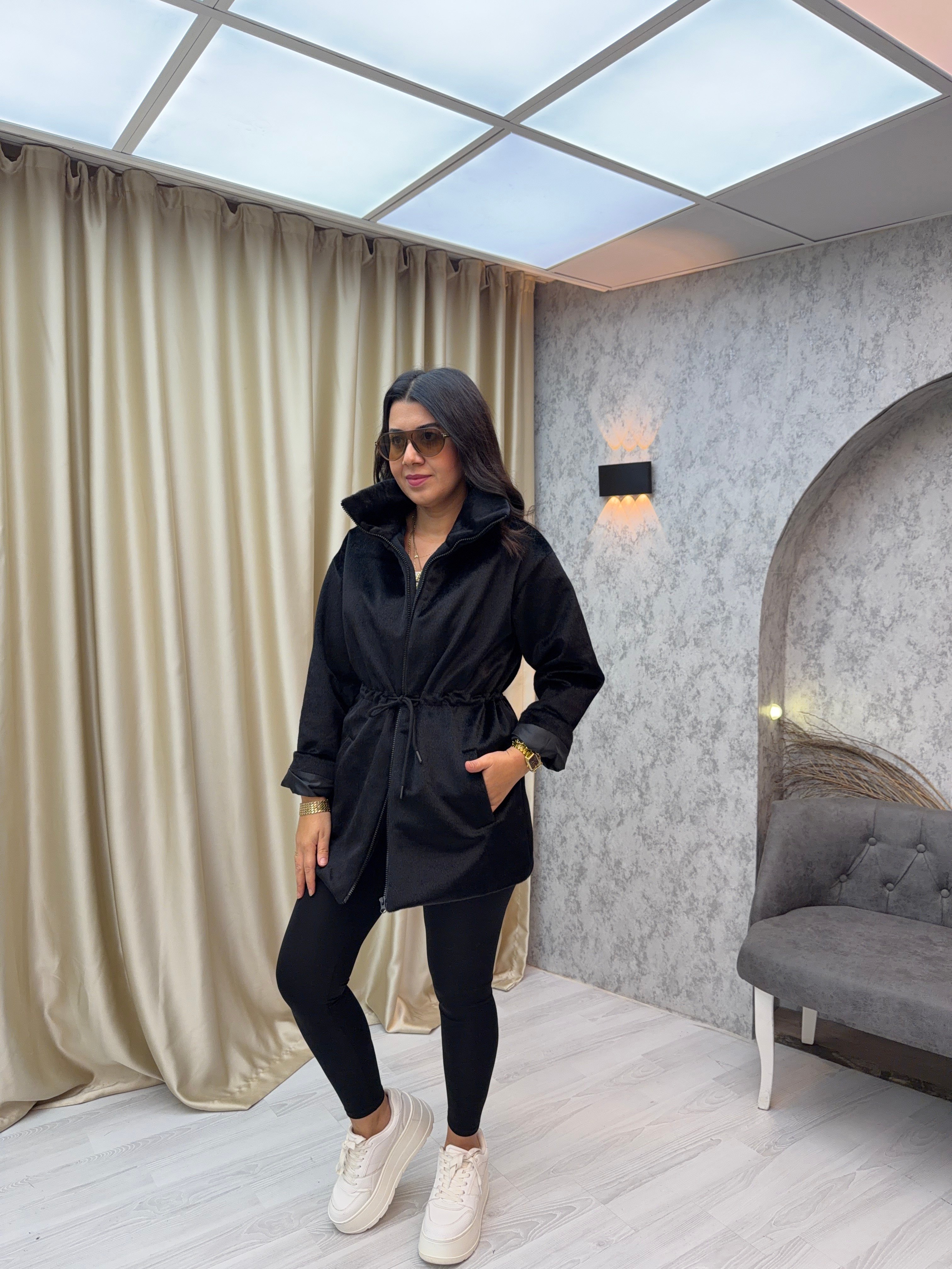 Beli Bağcıklı Tavşan Ceket Siyah