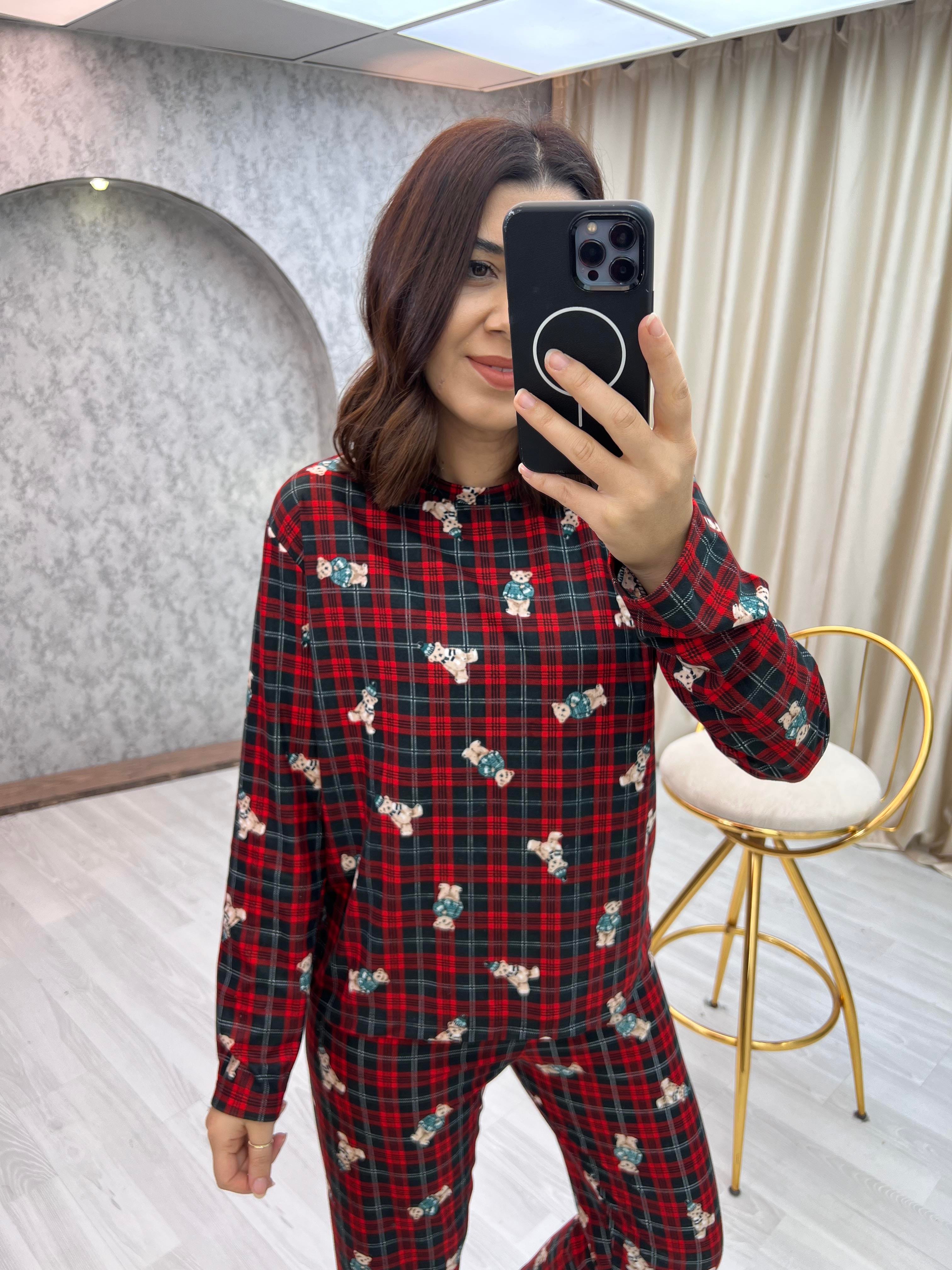 Bisiklet Yaka Ayıcıklı Ekoseli Pijama Takımı Kırmızı