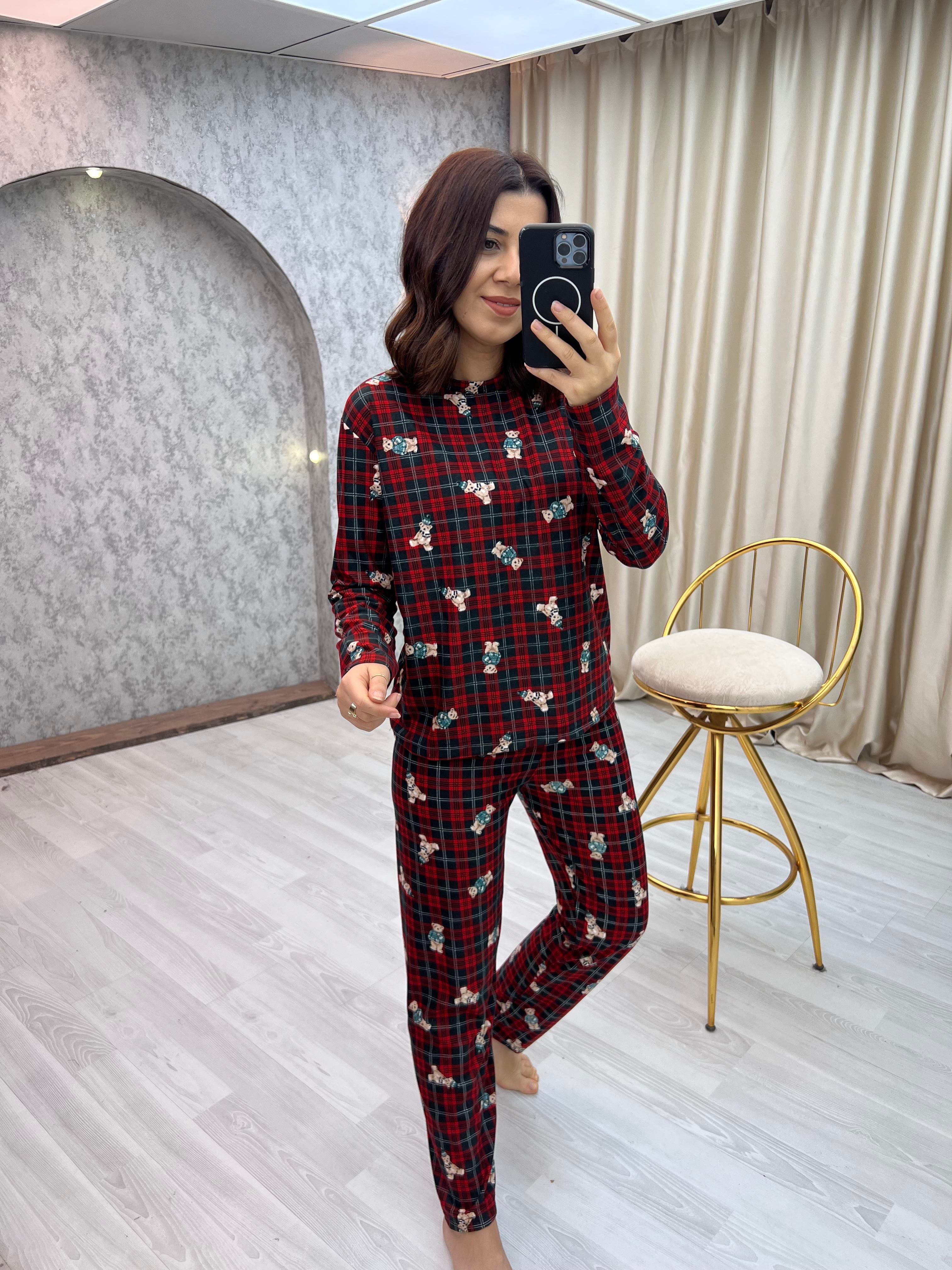 Bisiklet Yaka Ayıcıklı Ekoseli Pijama Takımı Kırmızı