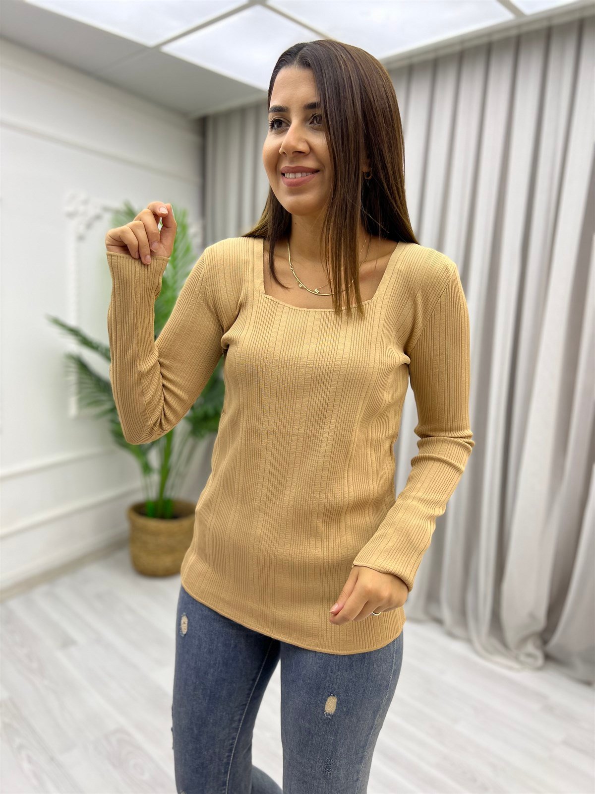 Büyük Beden Kare Yaka Uzun Kol Bluz Vizon