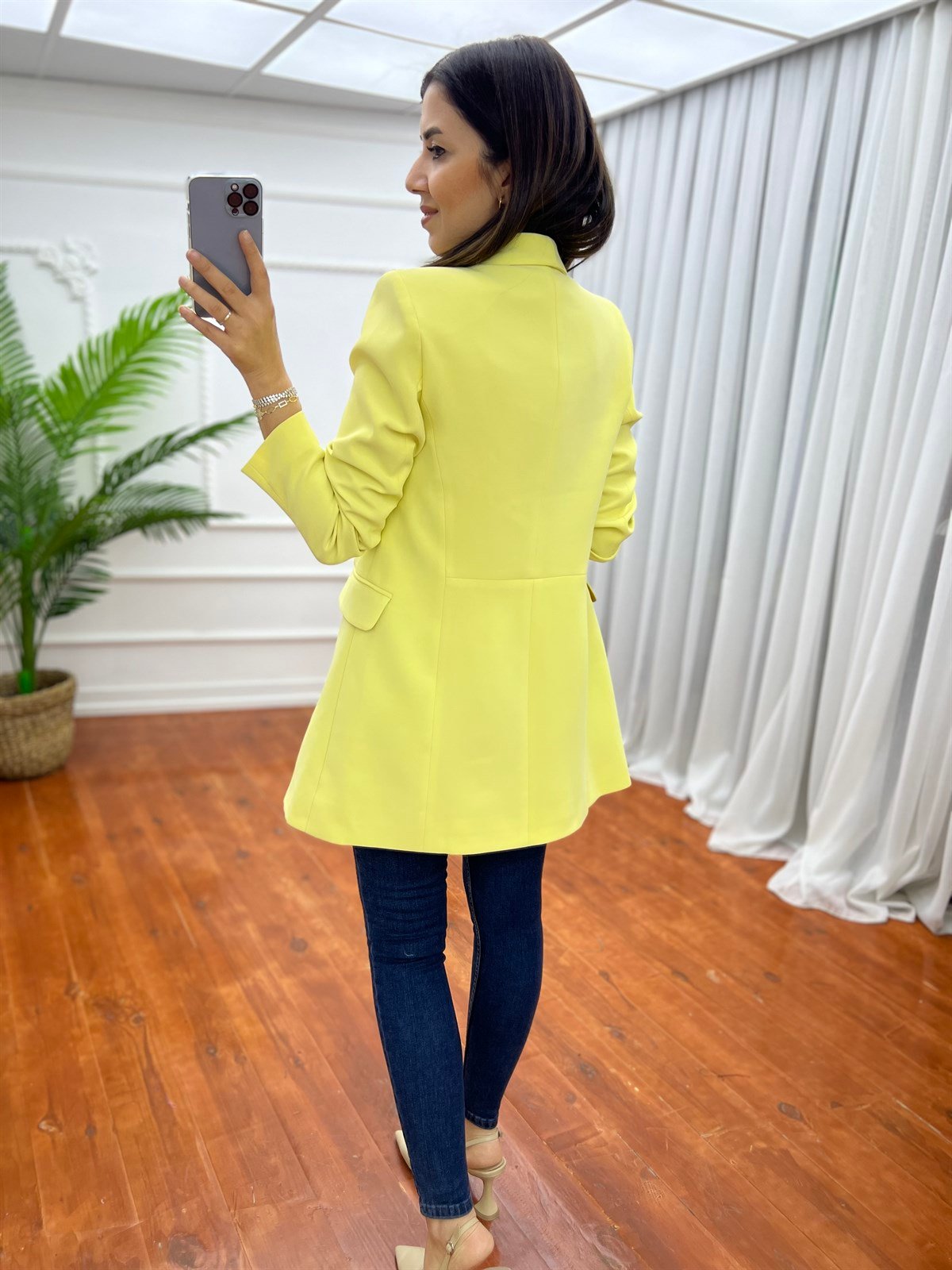 Dört Düğmeli Atlas Blazer Ceket Sarı