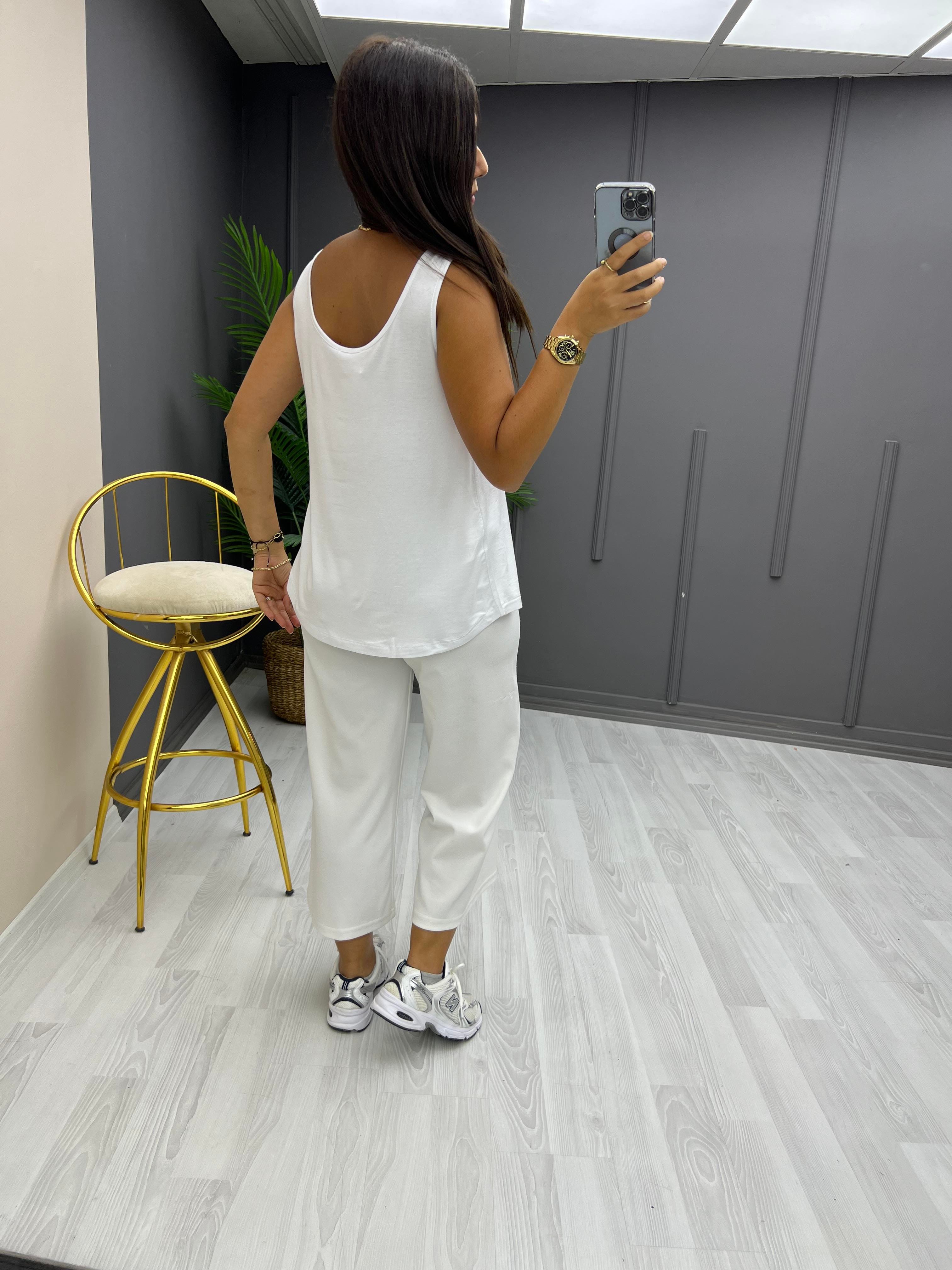 Düz Renk U Yaka Basic Beyaz