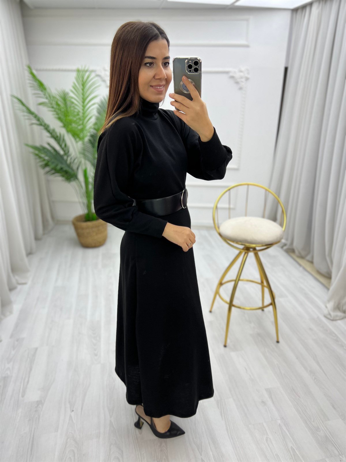 Hazır Kemerli Kloş Triko Elbise Siyah