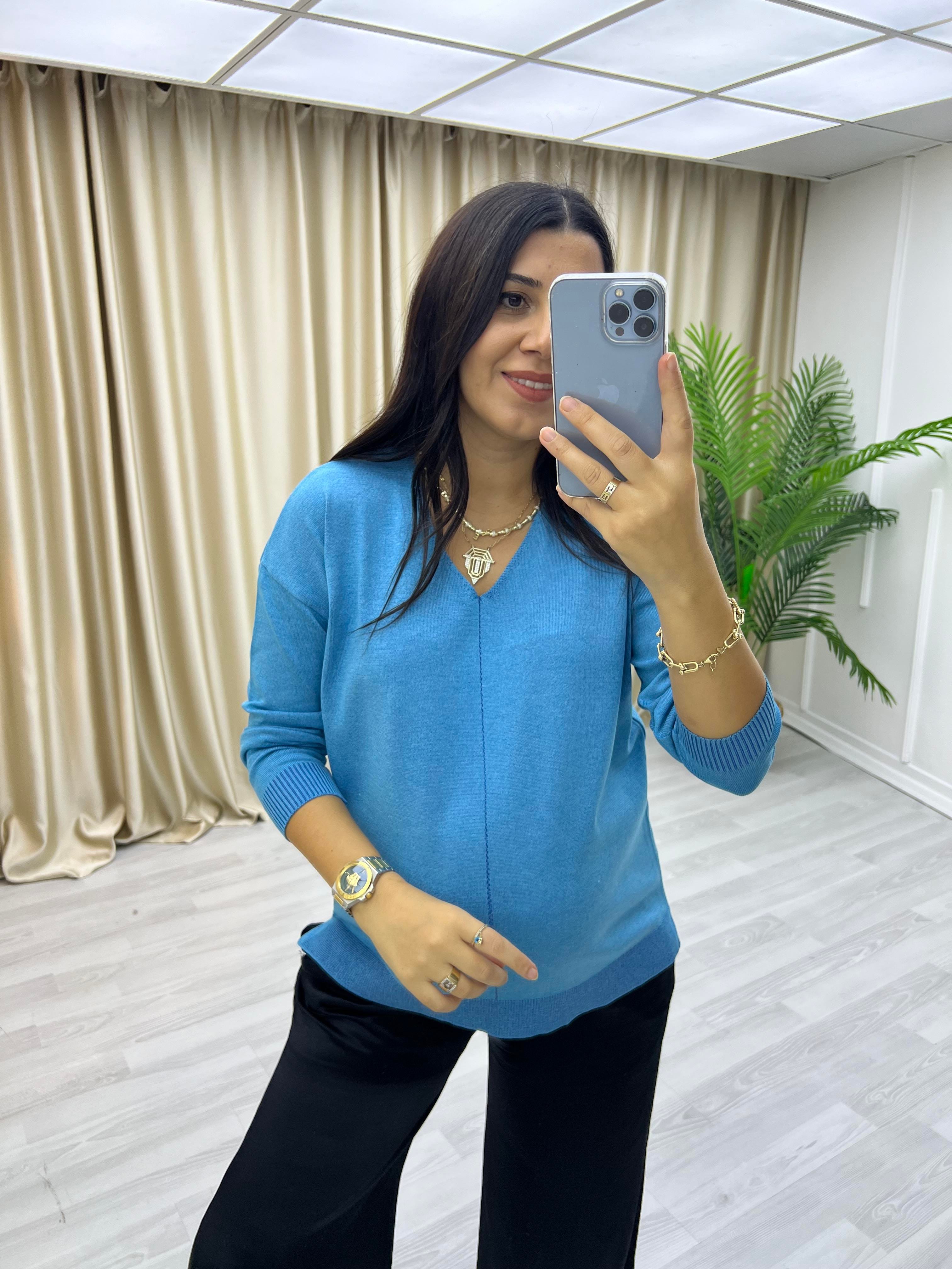 İnce V Yaka Triko Bluz Mavi