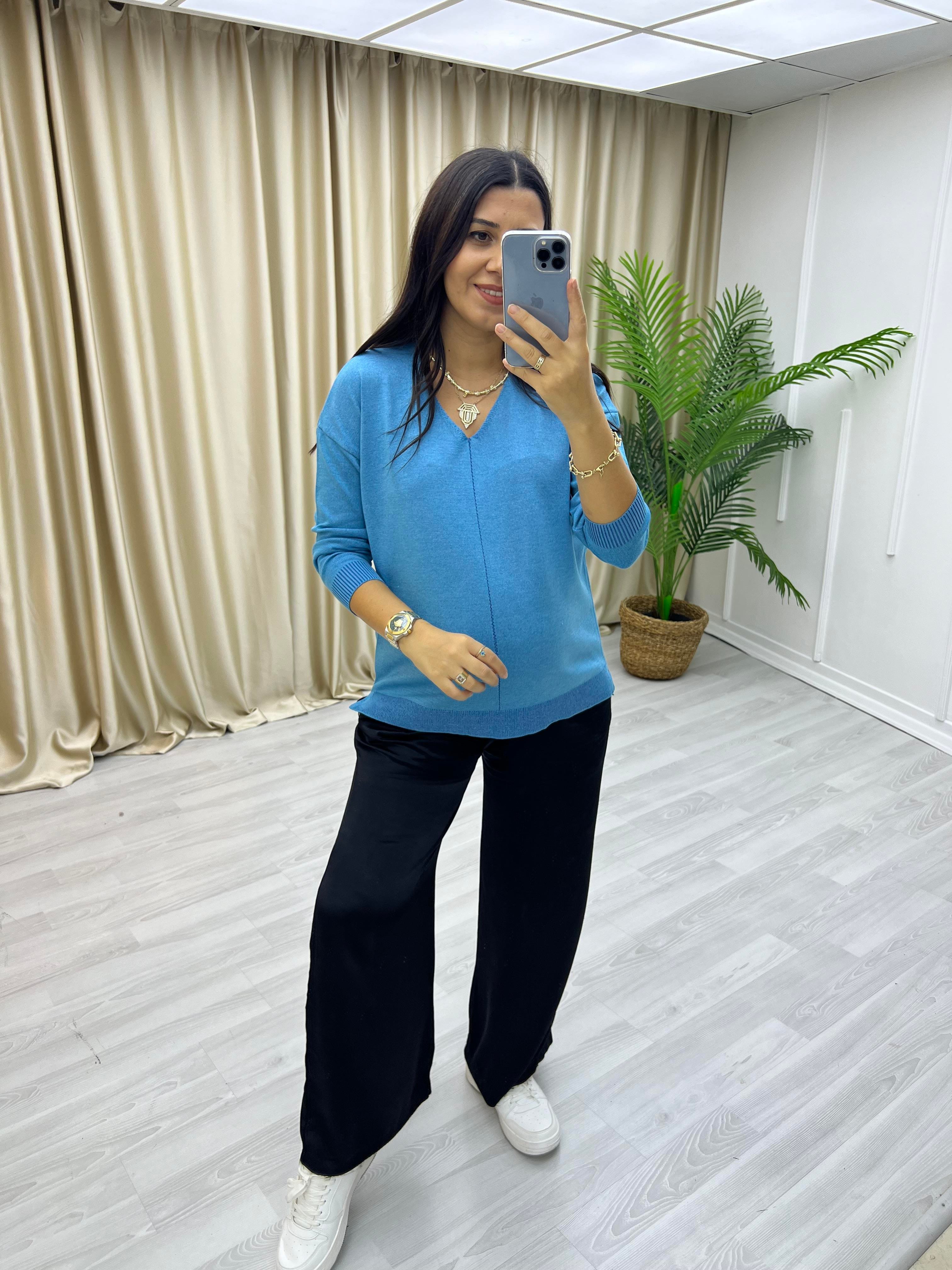 İnce V Yaka Triko Bluz Mavi