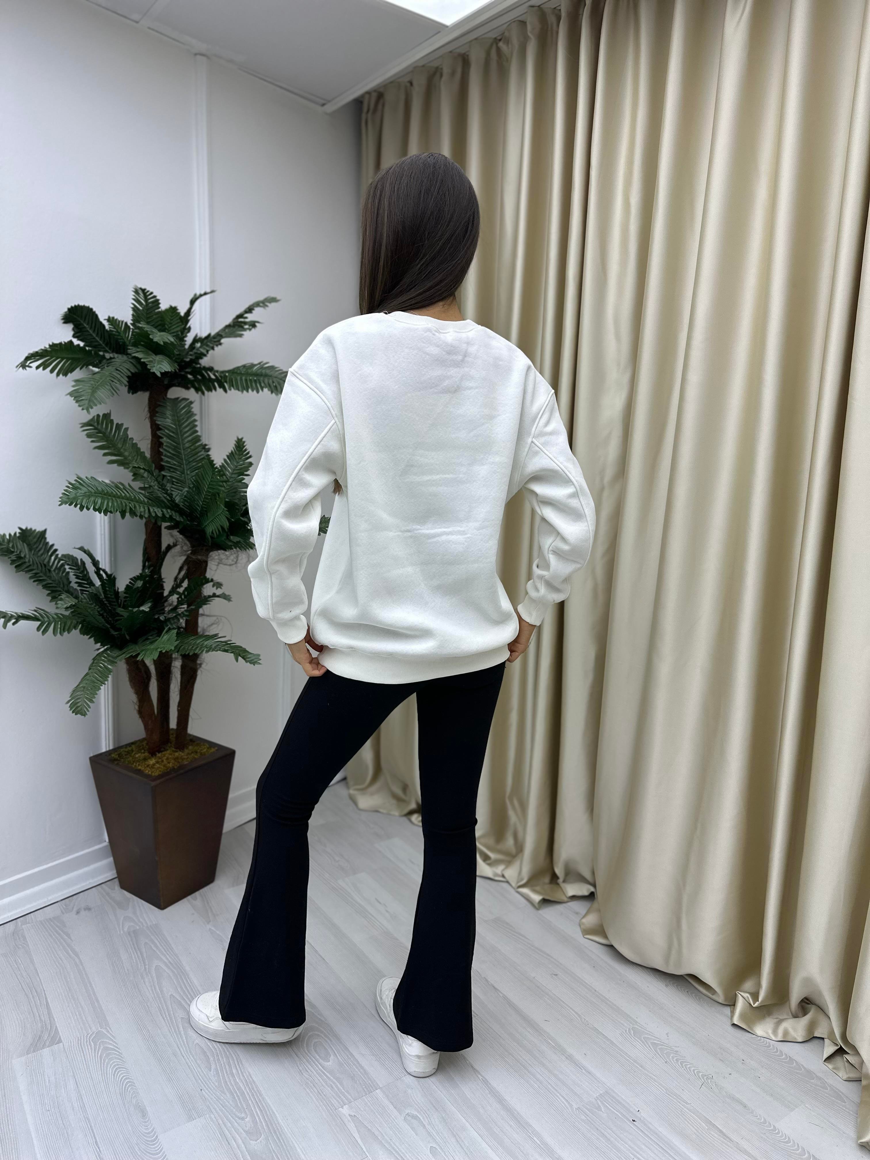 Kalp Detaylı Sweat Ekru