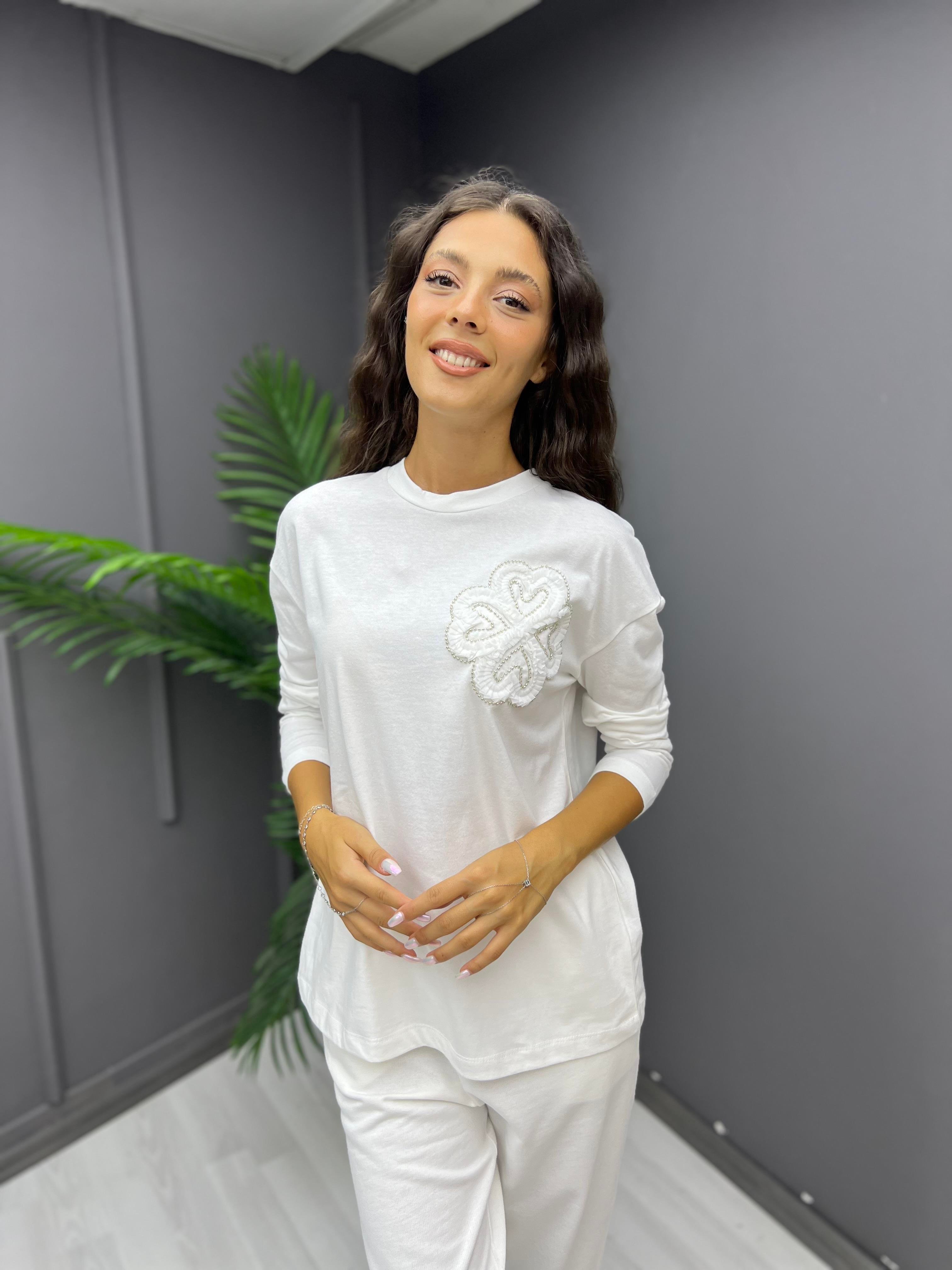 Omzu Çiçek işleme Sweat Ekru