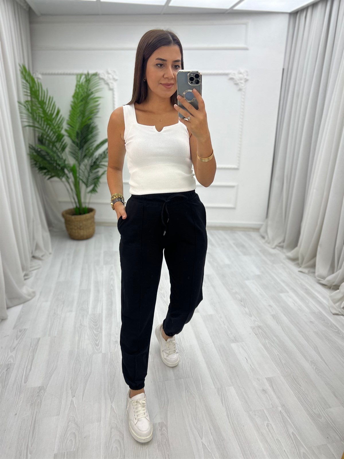 Paçası Lastikli Eşofman Altı Siyah