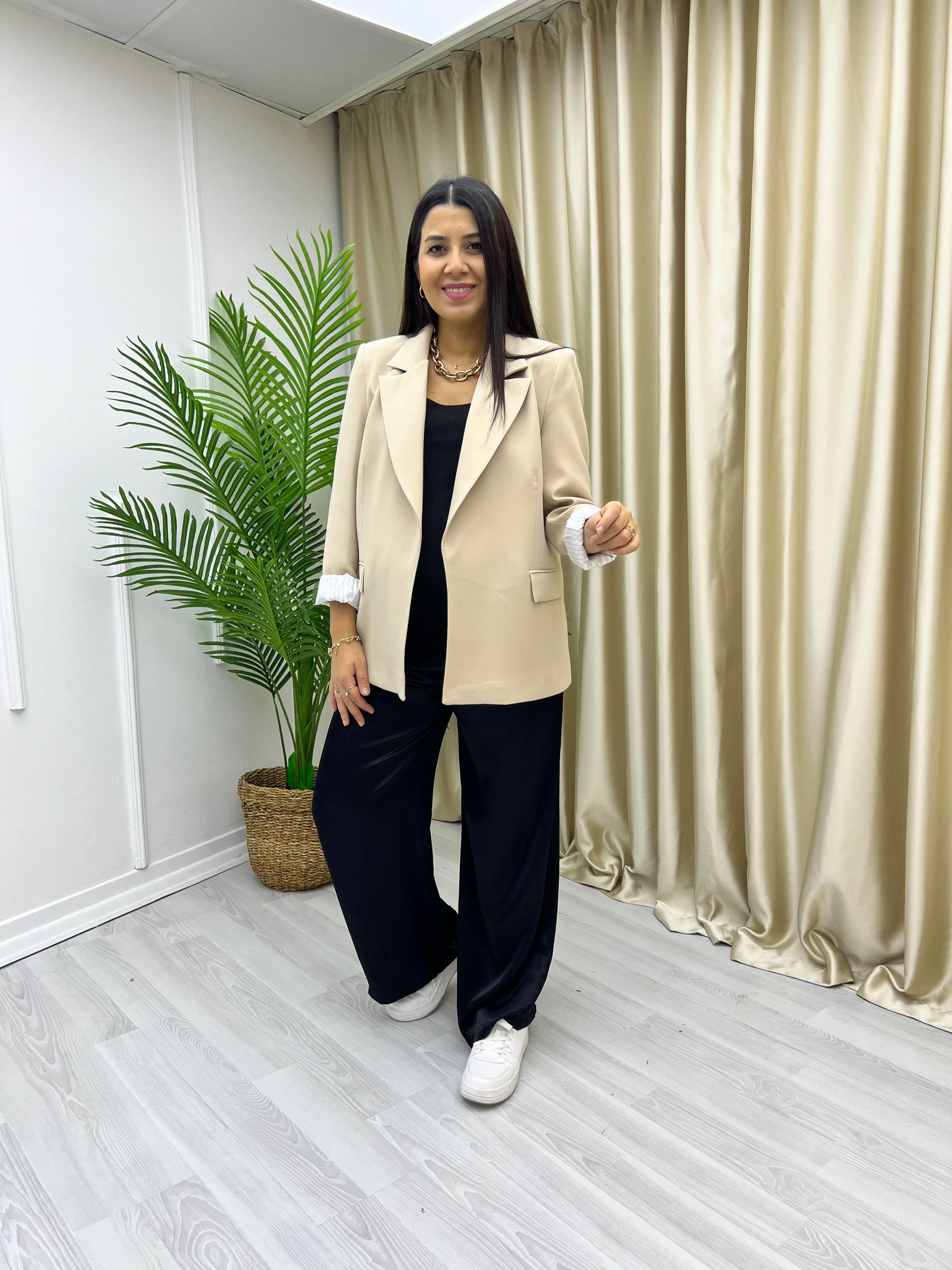 Premium Kolu Katlamalı Ceket Krem