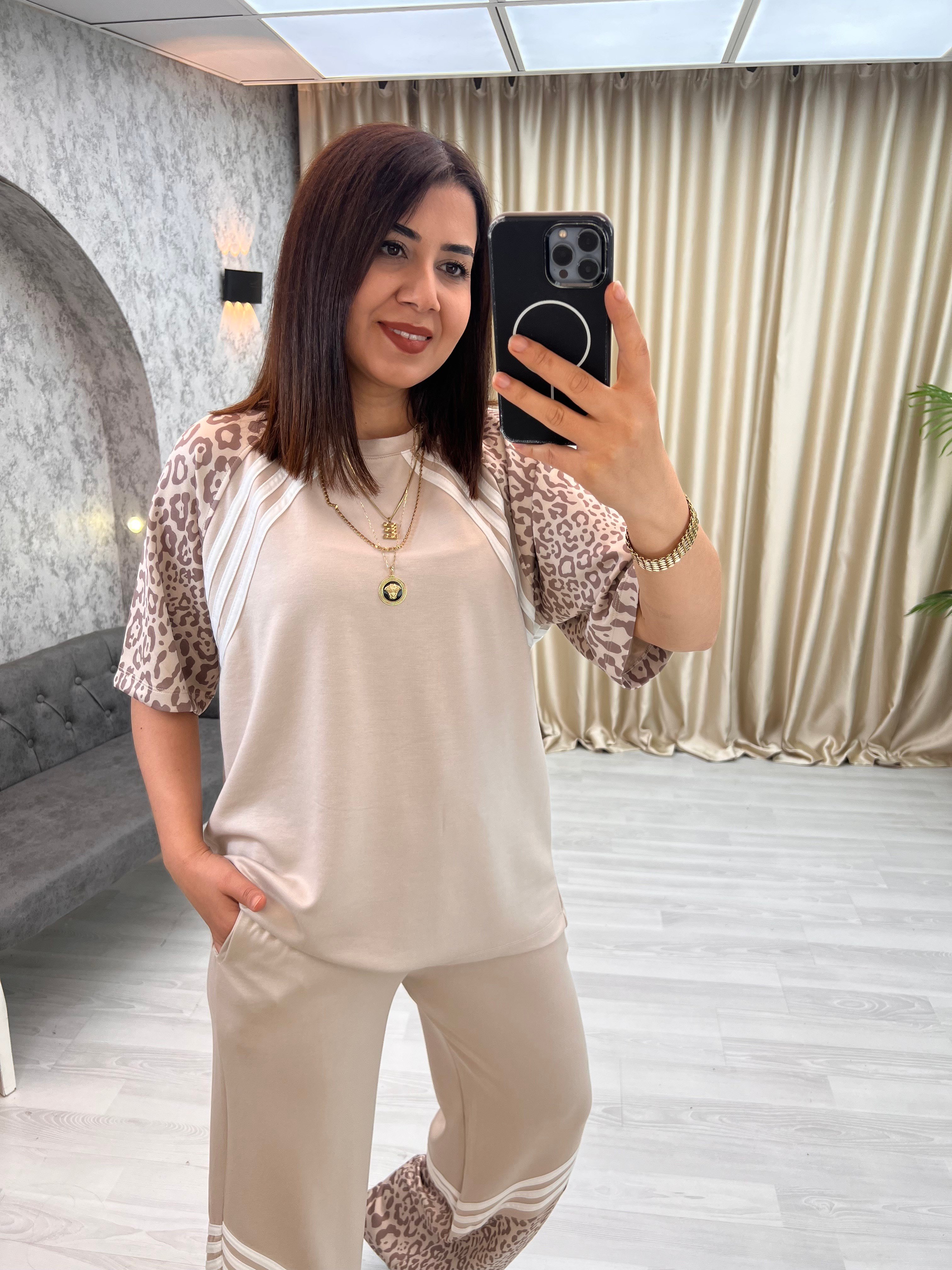 Şeritli Leoaparlı Takım Krem