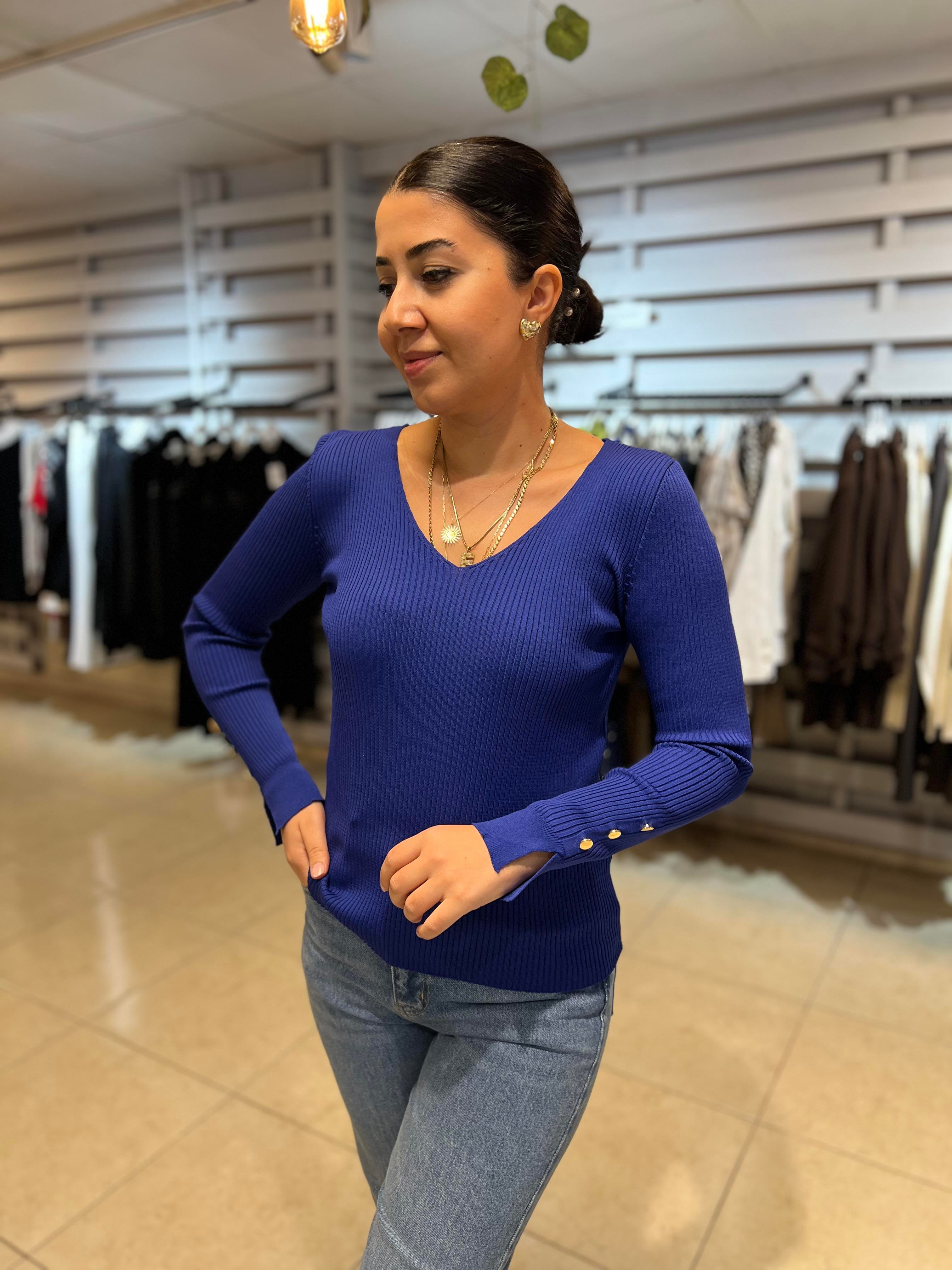 V Yaka Gold Düğmeli Triko Bluz Saks