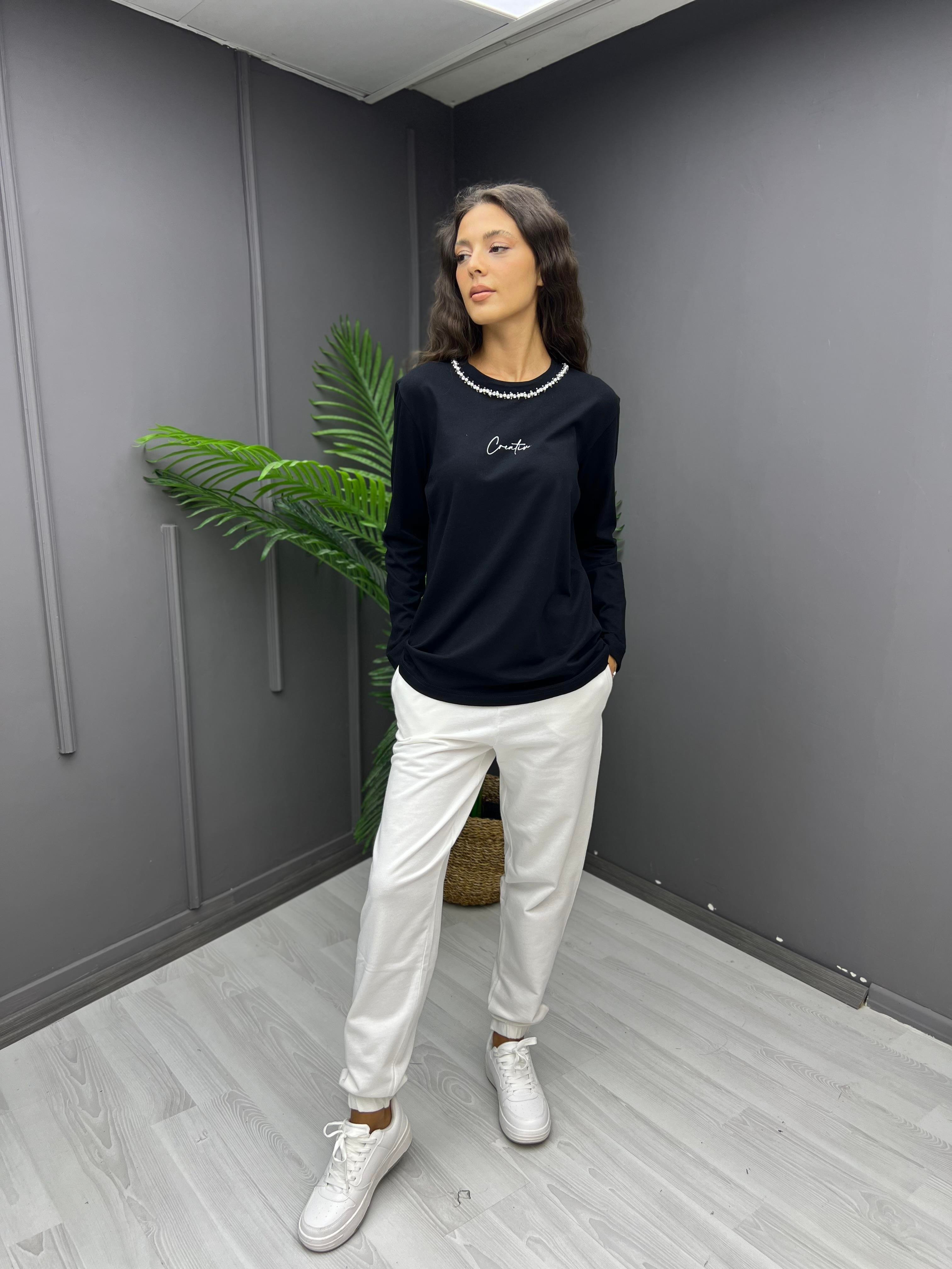 Yaka Taşlı Yazı Detay Sweat Siyah