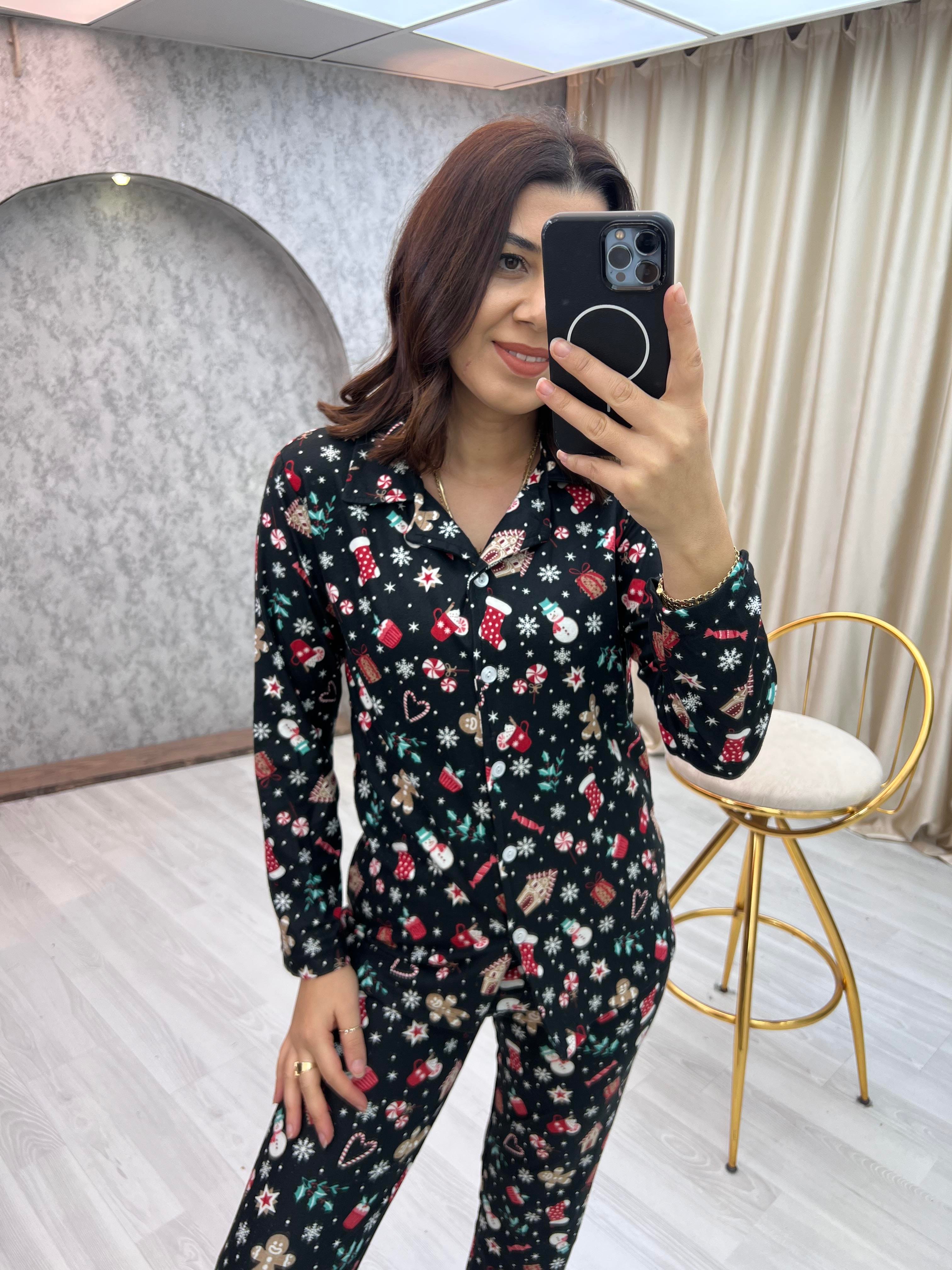 Yakalı Yılbaşı Figürlü Pijama Takımı Siyah