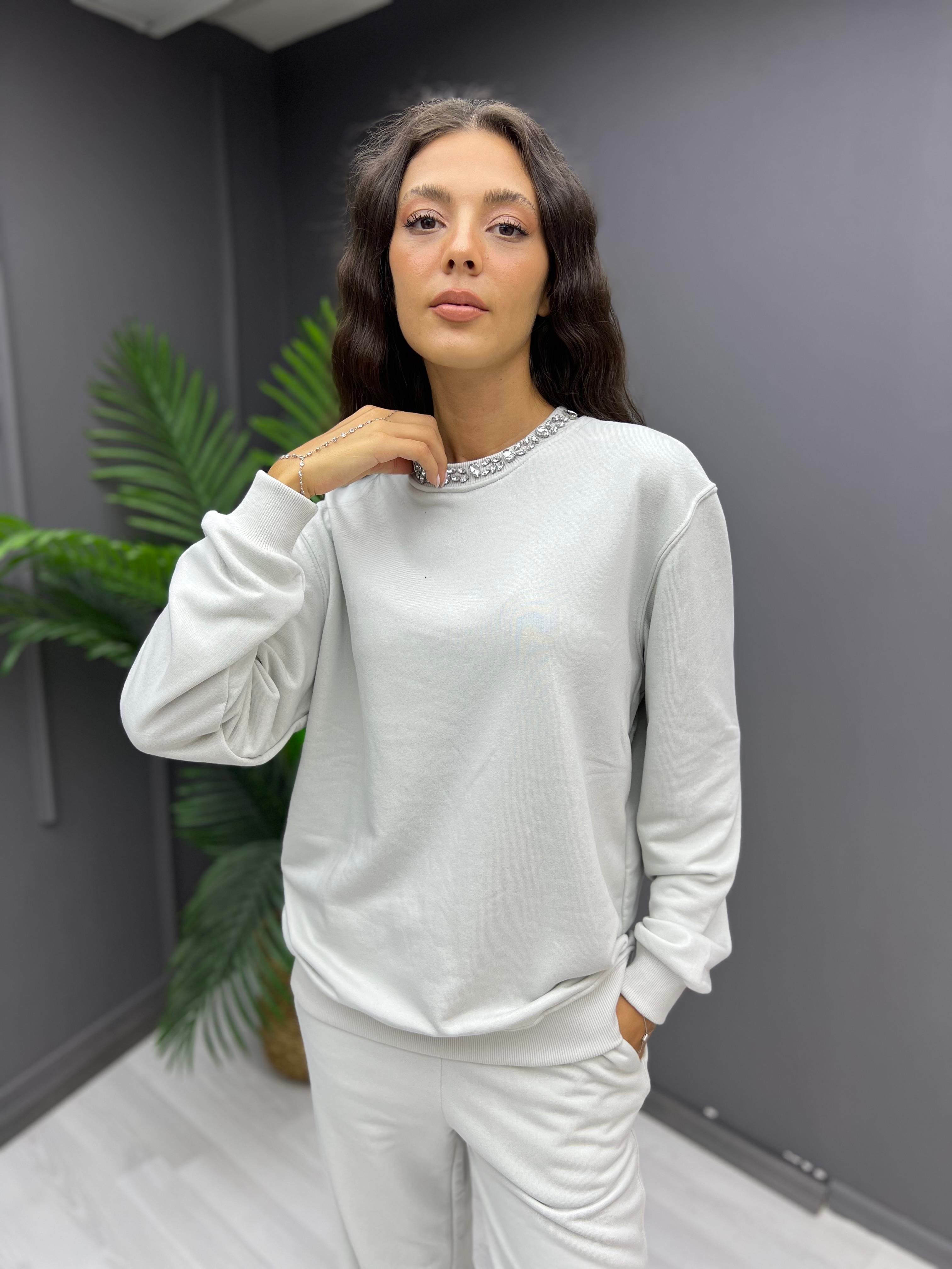 Yakası Taş İşleme Sweat Taş