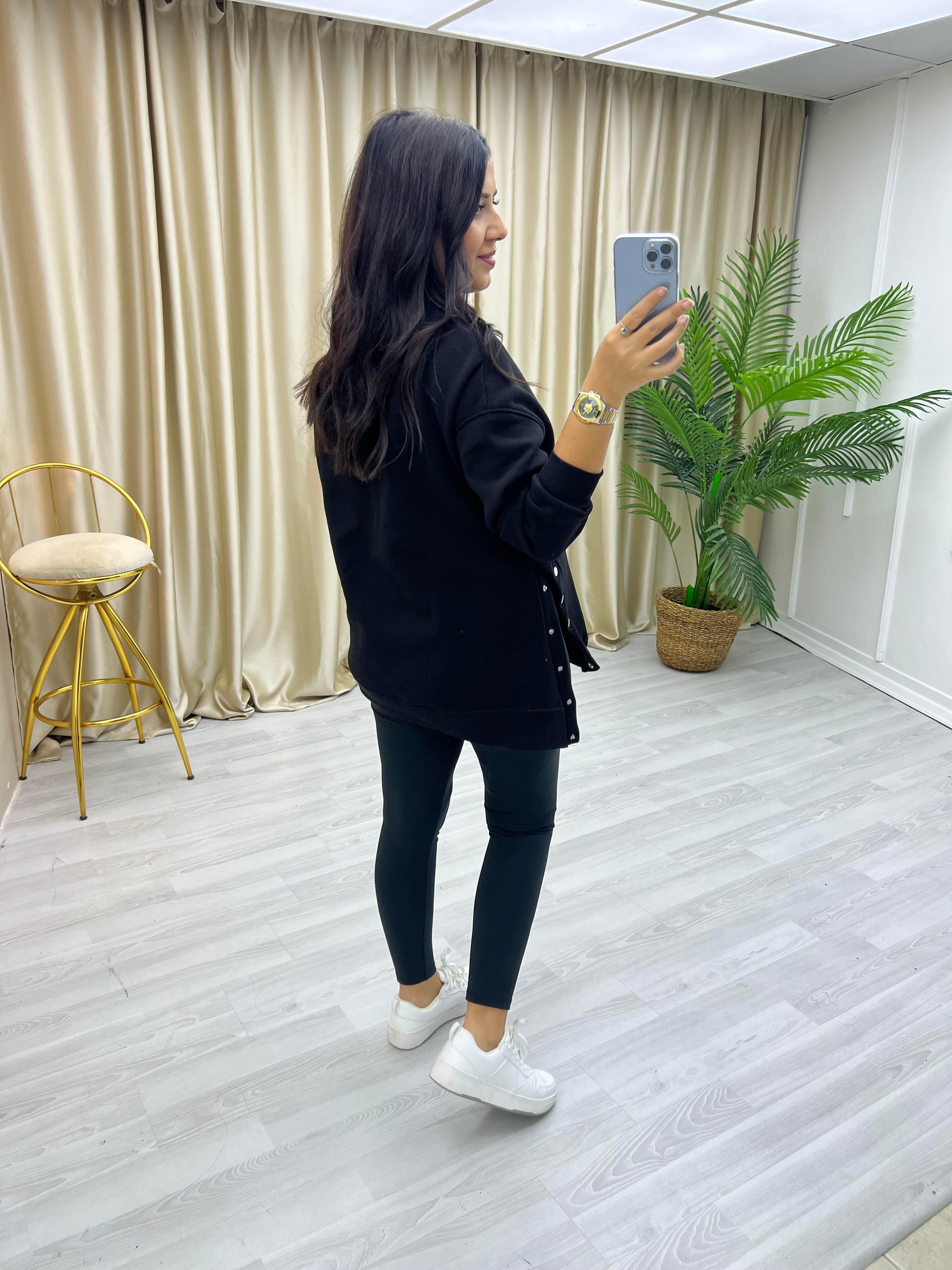 Yanlar Zımbalı Şardonlu Sweat Siyah