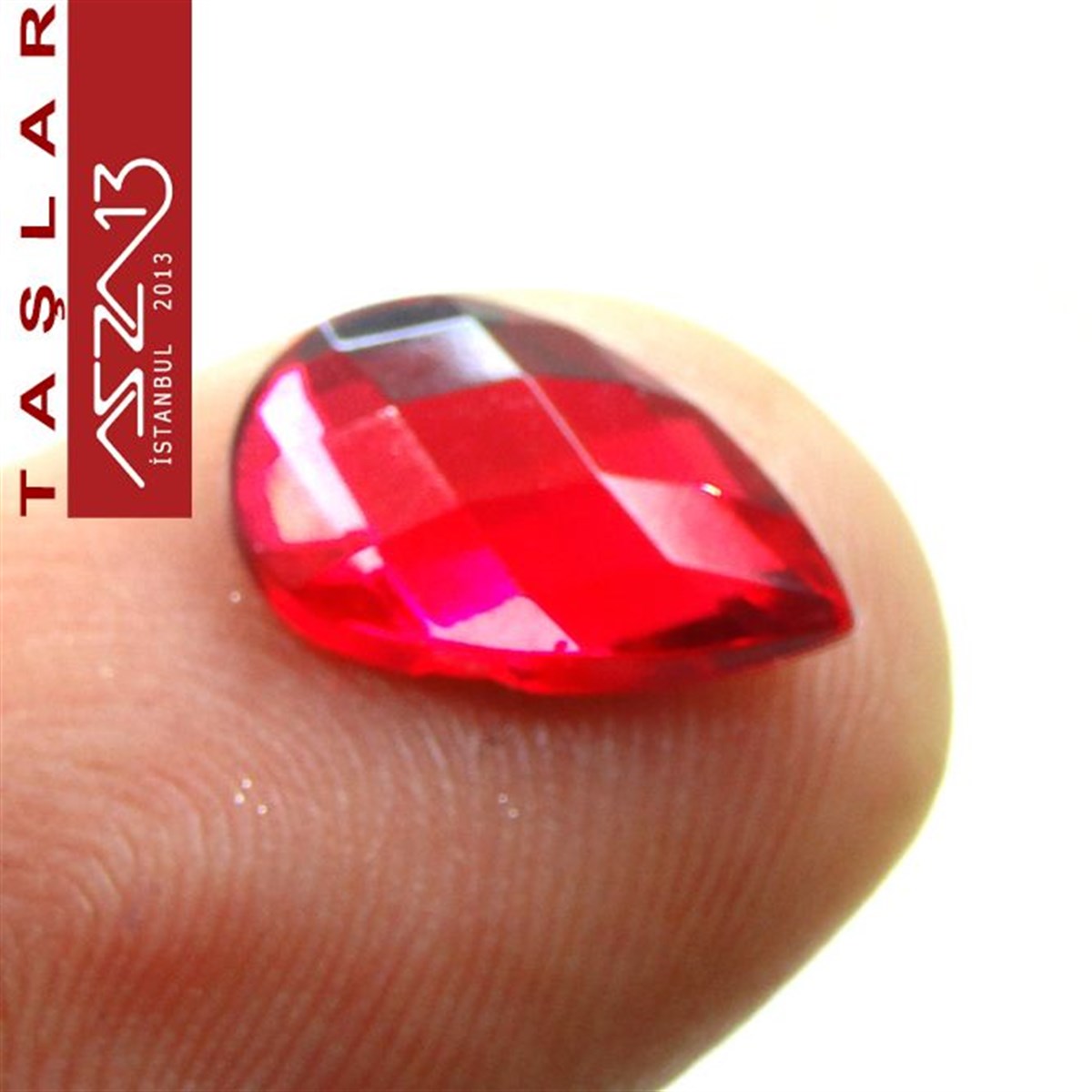 AKRİLİK TAŞKaboşon ve CameoMarkasız10 Adet 8x13 mm Kırmızı Renk Damla Akrilik Taş (7,6 gr)