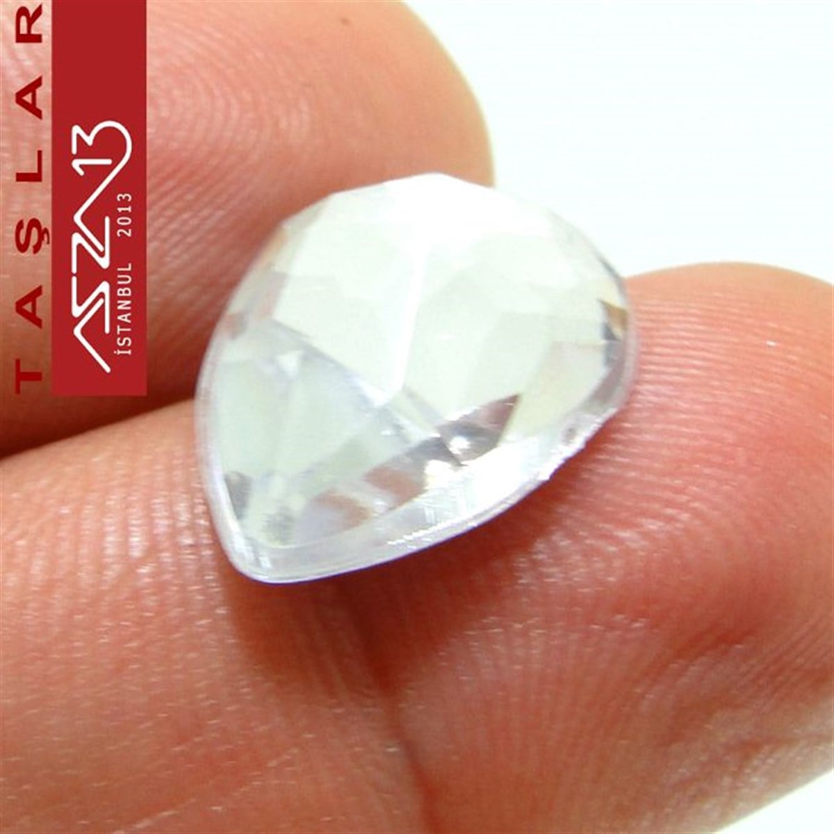 AKRİLİK TAŞKaboşon ve CameoMarkasız10 Adet 13x18 mm Kristal Renk Damla Akrilik Taş (5 gr)