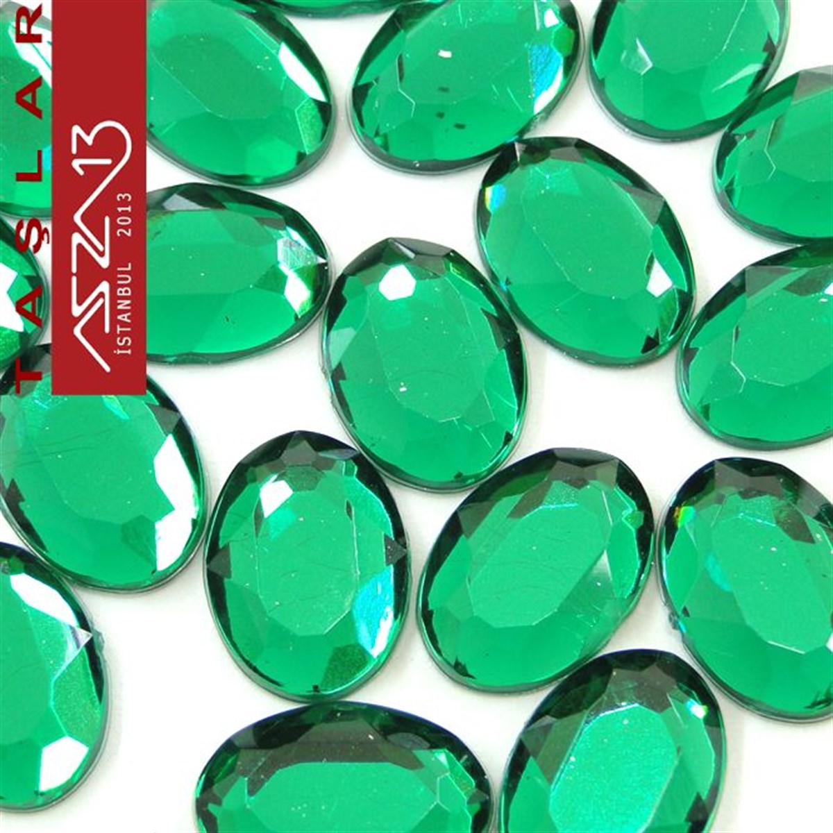 AKRİLİK TAŞKaboşon ve CameoMarkasız20 Adet 10x14 mm Yeşil Renk Oval Akrilik Taş (6,8 gr)