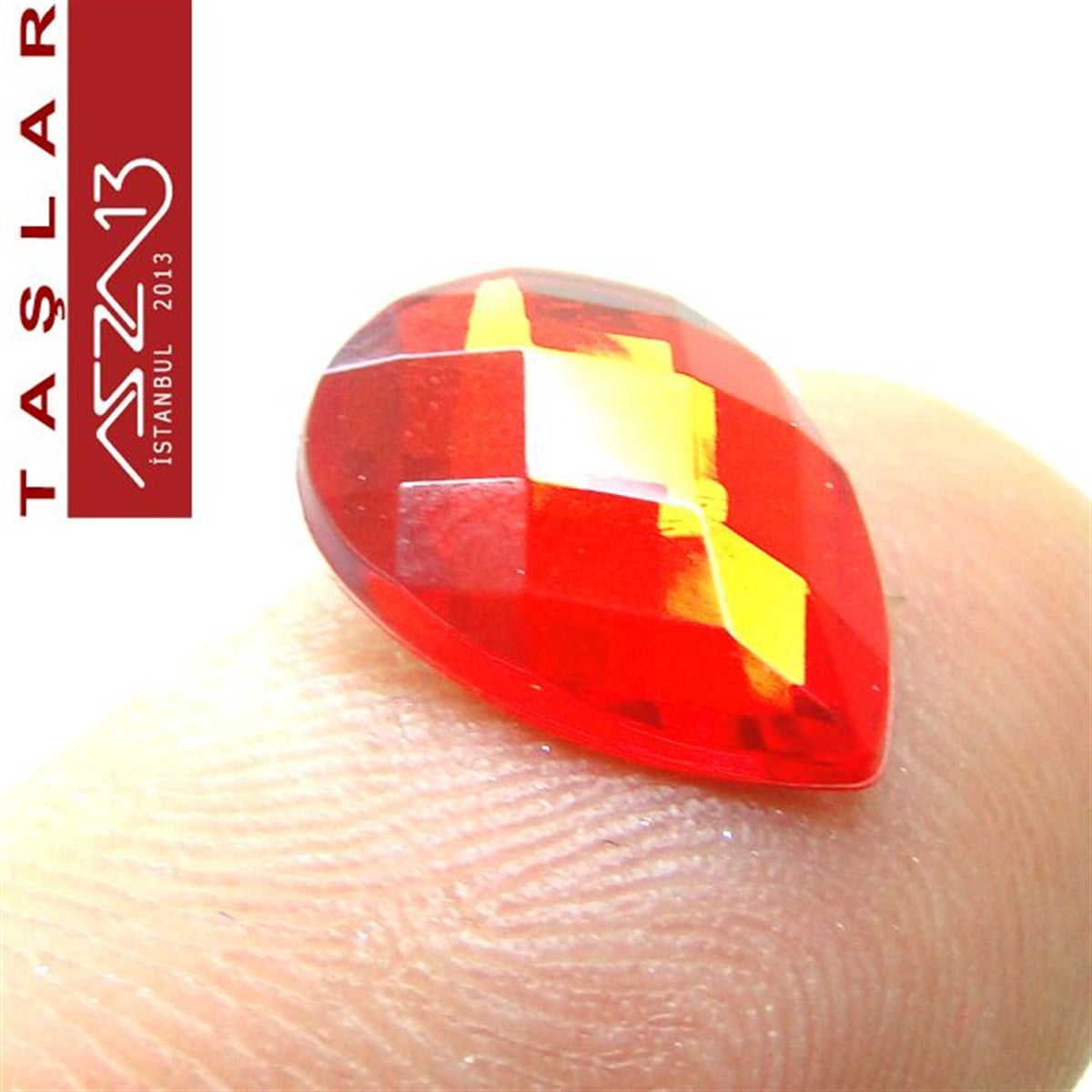 AKRİLİK TAŞKaboşon ve CameoMarkasız20 Adet 10x14 mm Kırmızı Renk Damla Akrilik Taş (6,6 gr)