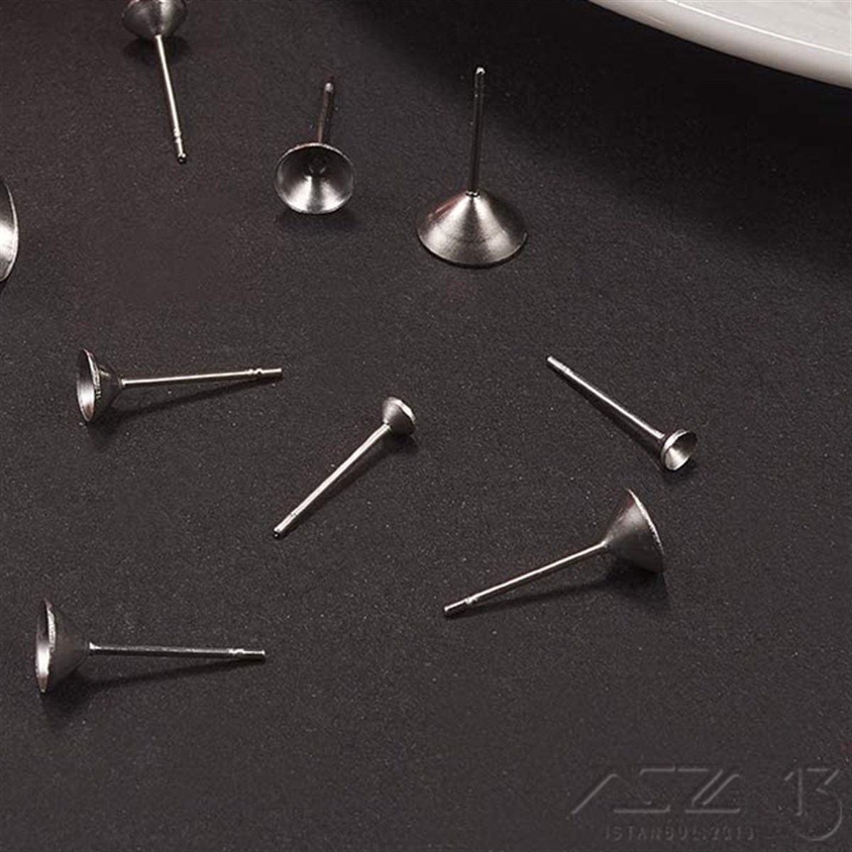 Gümüş Kaplamalı - Freenickel - 6 mm - Konik Yuvalı Küpe Çivisi / 10 AdetKüpe MalzemeTAKI, HOBİ, TAKI MALZEMELERİ, TOHO, MIYUKI DELICA, KUMİHİMO DİSK, SWAROVSKI KRİSTAL, TAKI TASARIMIKüpe MalzemeMarkasız06.Tm.61.Kn.28Gümüş Kaplamalı - Freenickel - 6 mm - Konik Yuvalı Küpe Çivisi / 10 Adet