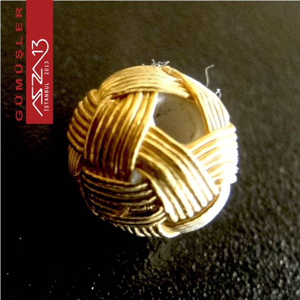 Kazaziye Tasarım MalzemeleriGÜMÜŞazza137x9 mm Çaplarında 1000K Gümüş Üzeri 22K Altın Kaplama Kazaziye Top / Paket İçeriği 1 Adet