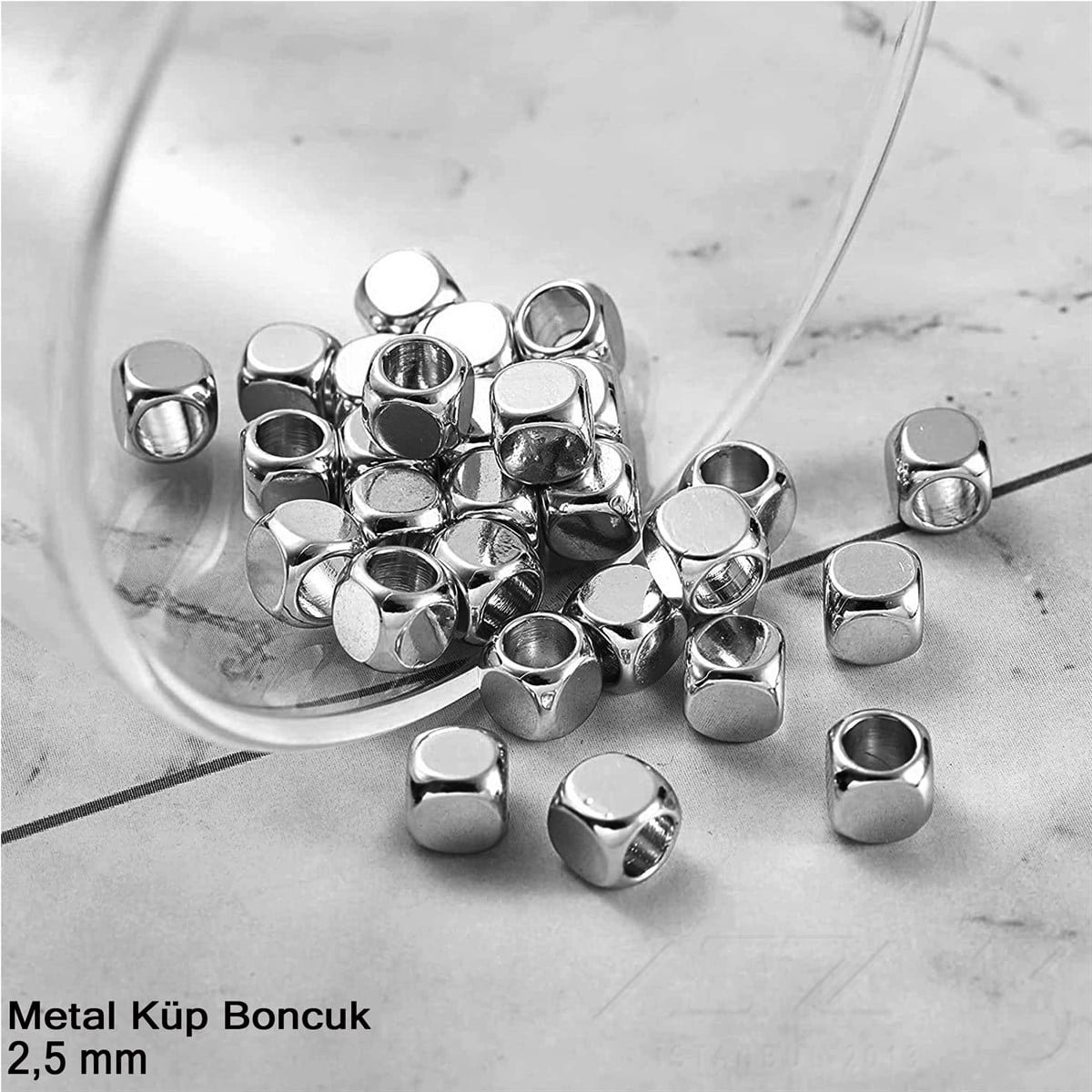 Metal Ara Malzeme / Metal Boncuk Malzeme / Yuvarlak Metal BoncukMetal Boncuk MalzemeMarkasız06.Tm.Mm.Bm.47Metal Boncuk - Küp - 2,5 mm - Nikel Kaplama / 60 Adet