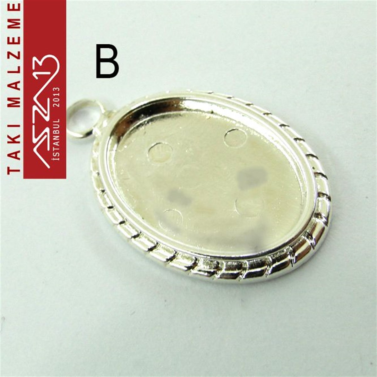 Taş Yuvaları, Montürler, Sıvama MalzemeleriTAKI MALZEMEMarkasızAltın - Gümüş Kaplamalı 34x22 mm Oval Kaboşon Yuva, Taş Ölçüsü 23x16 mm / Paket İçeriği 1 Adet