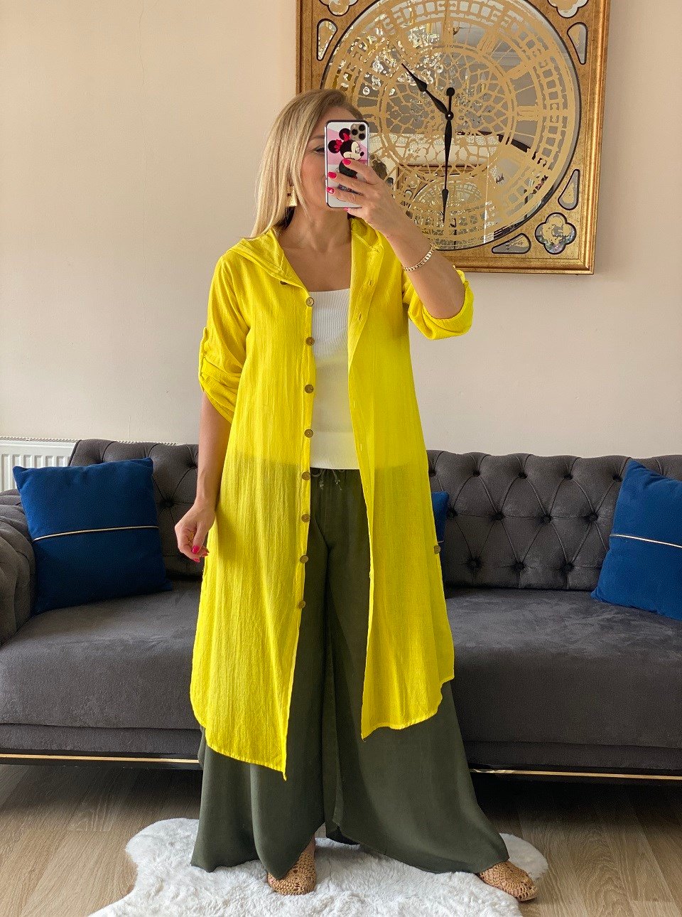 410558 YÜKSEK BEL YANLARI YIRTMAÇLI HAKİ PANTALON 