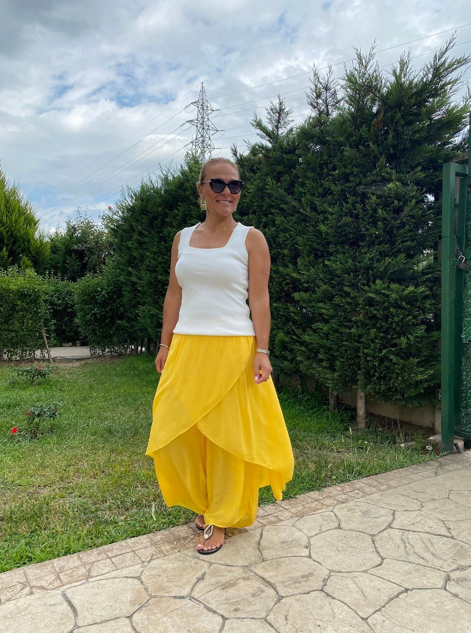 410686 KAPAKLI PANTALON SARI