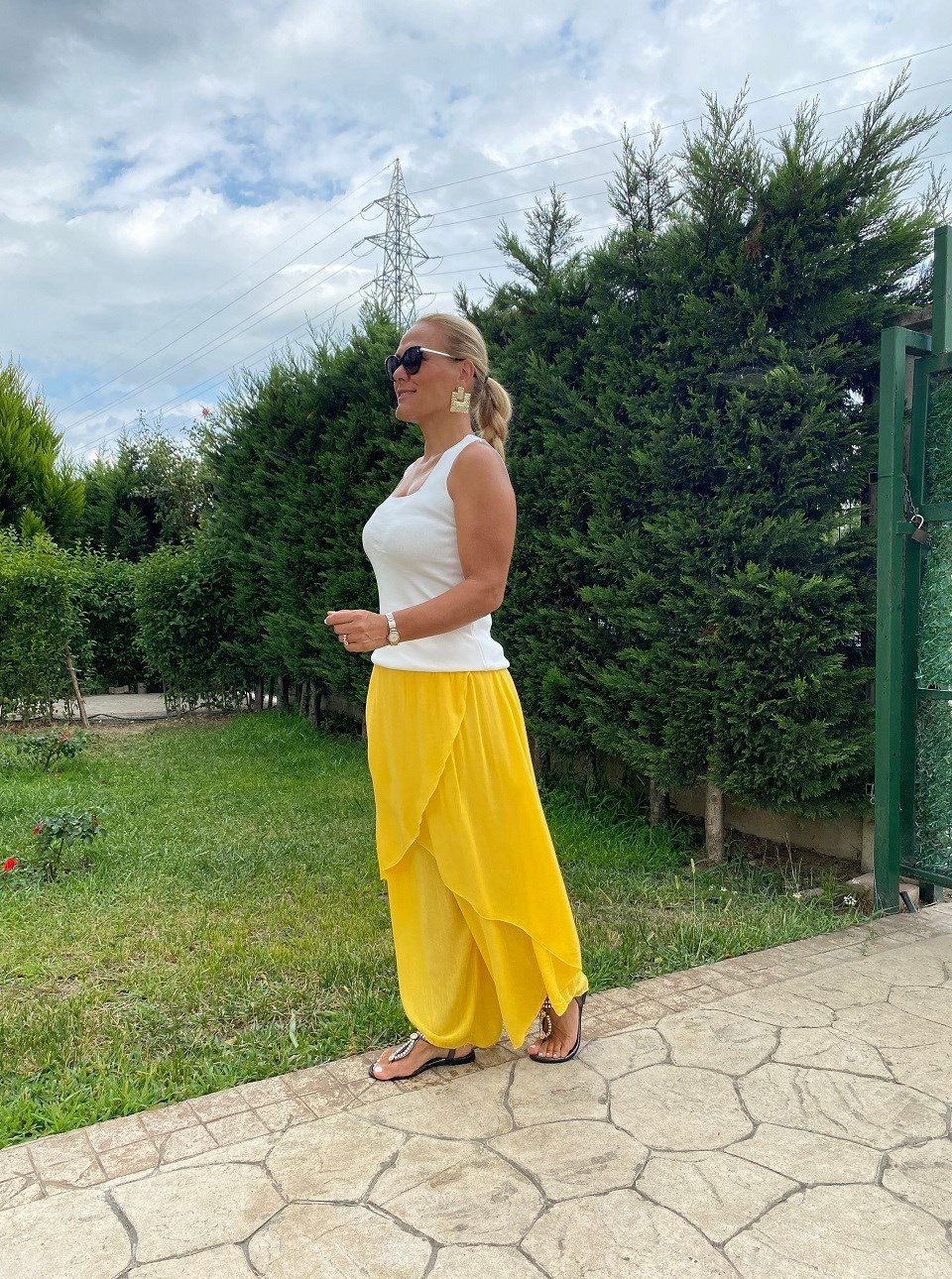 410686 KAPAKLI PANTALON SARI