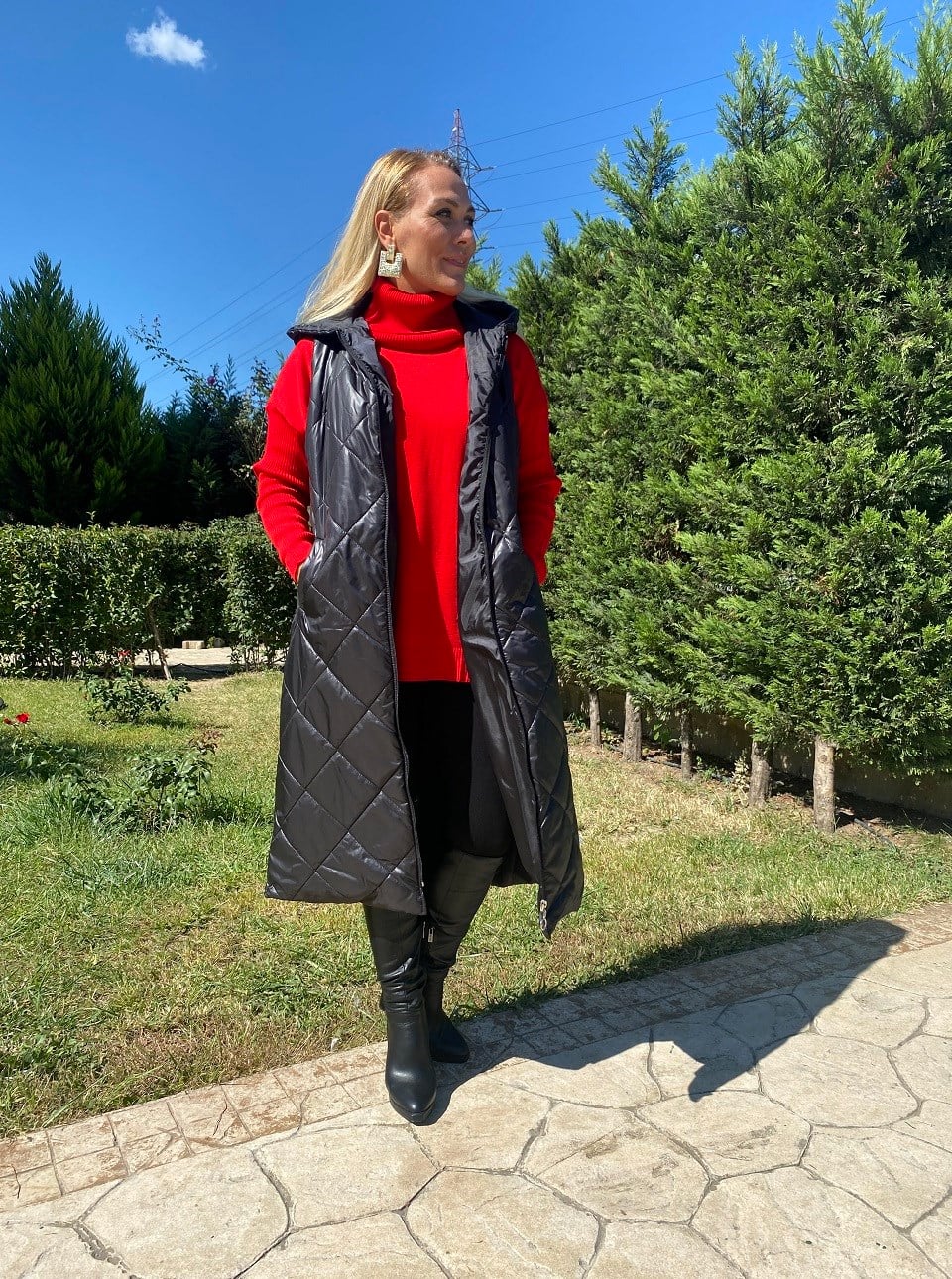 410731 KAPİTONE SİYAH YELEK