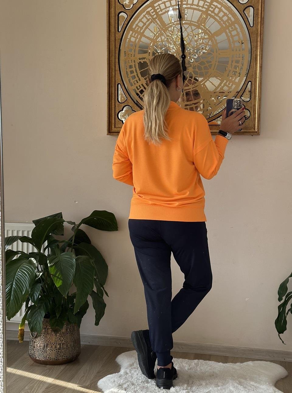 410774 Basic Sweat Turuncu