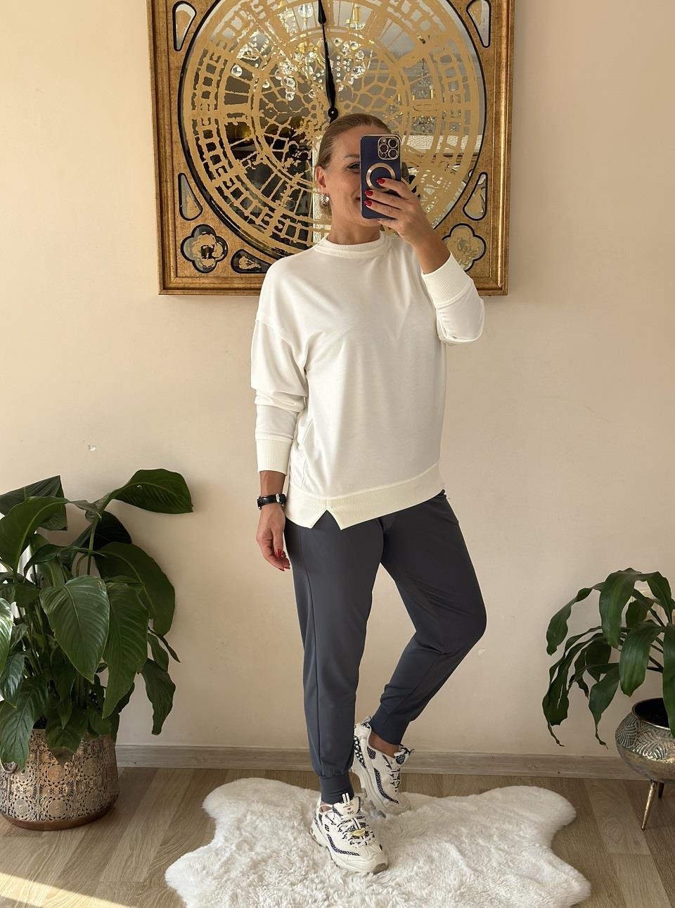410776 Basic Sweat Beyaz