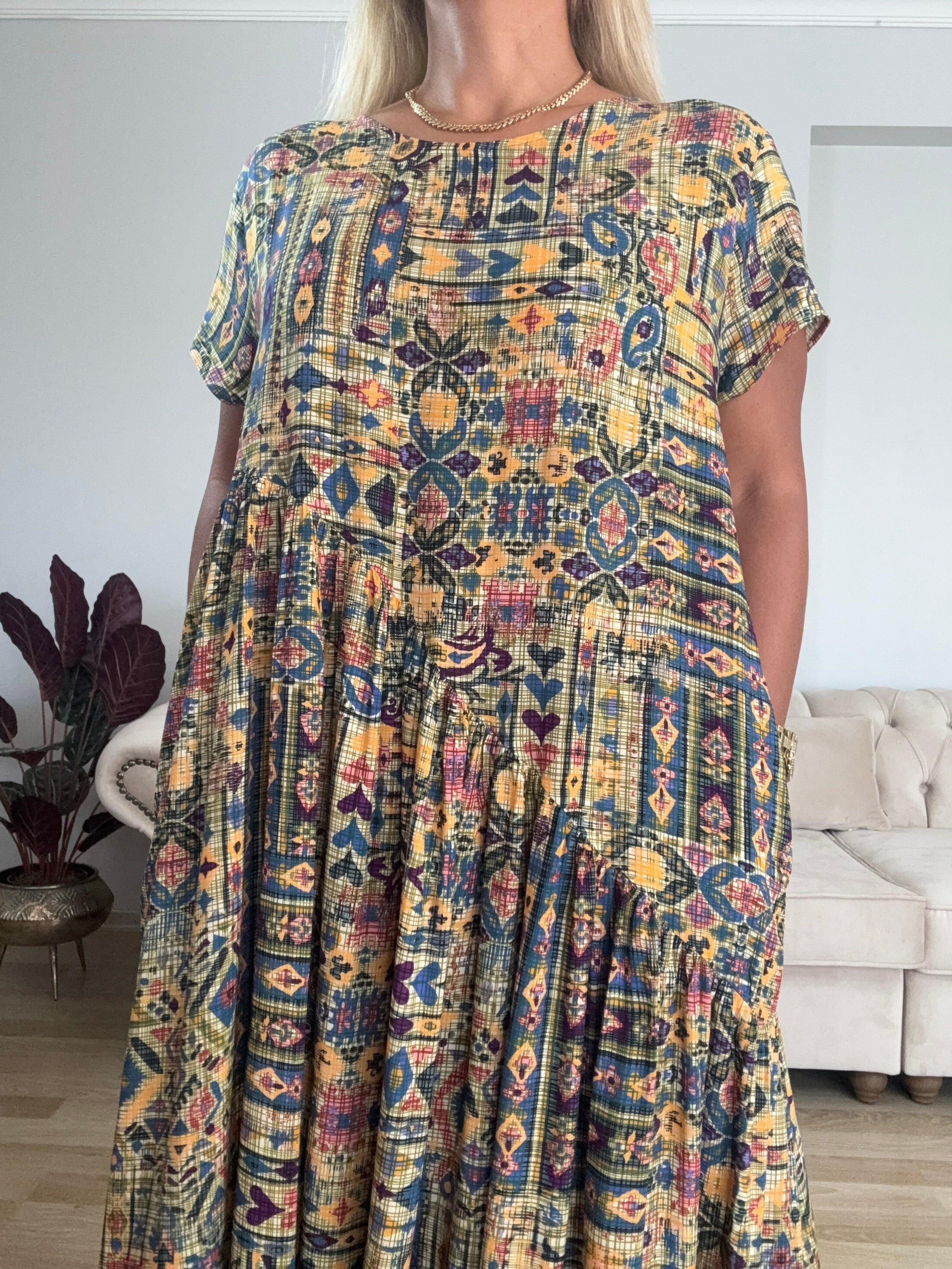 819  Otantik Desen Elbise