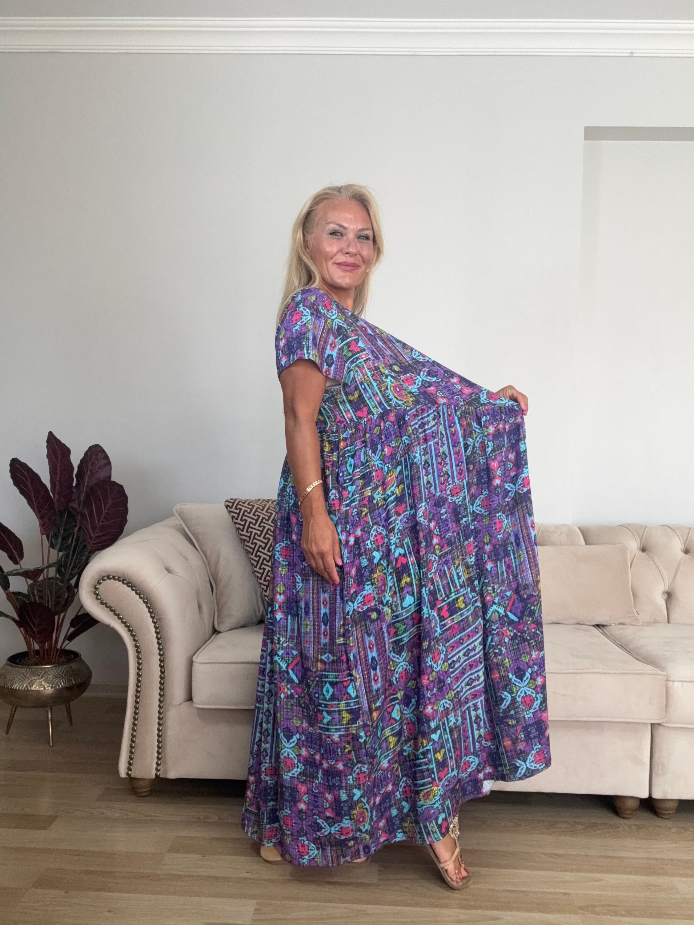 820 Otantik Desen Elbise