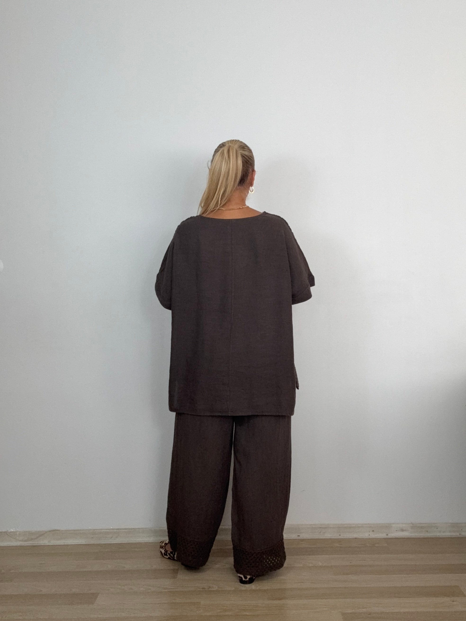 831 Fileli İtalyan Keten Takım